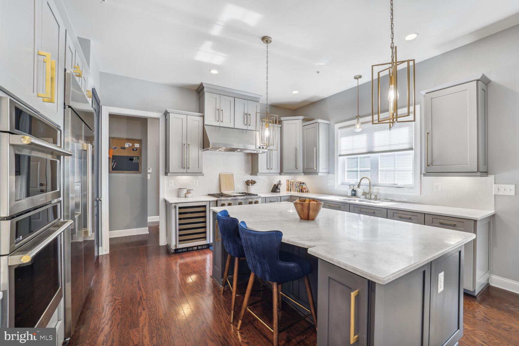 MARLBORO RIDGE - Residential