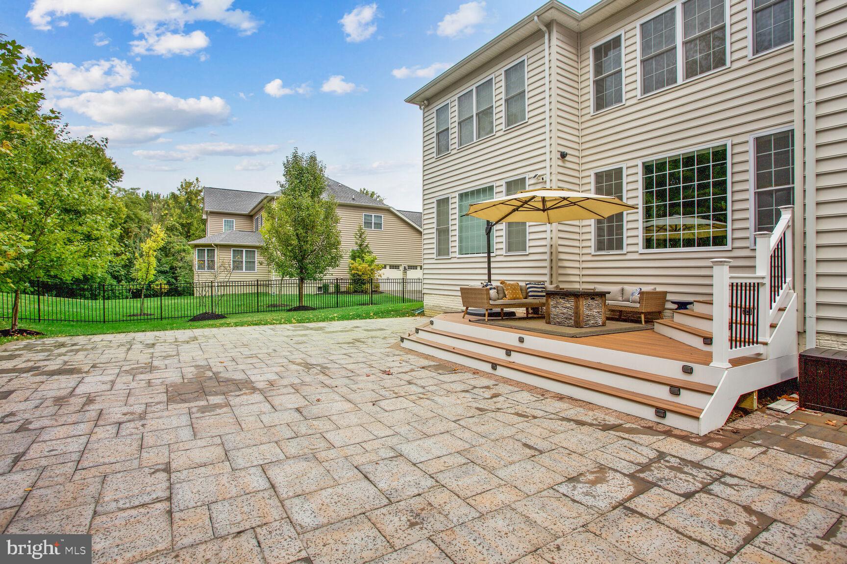 MARLBORO RIDGE - Residential