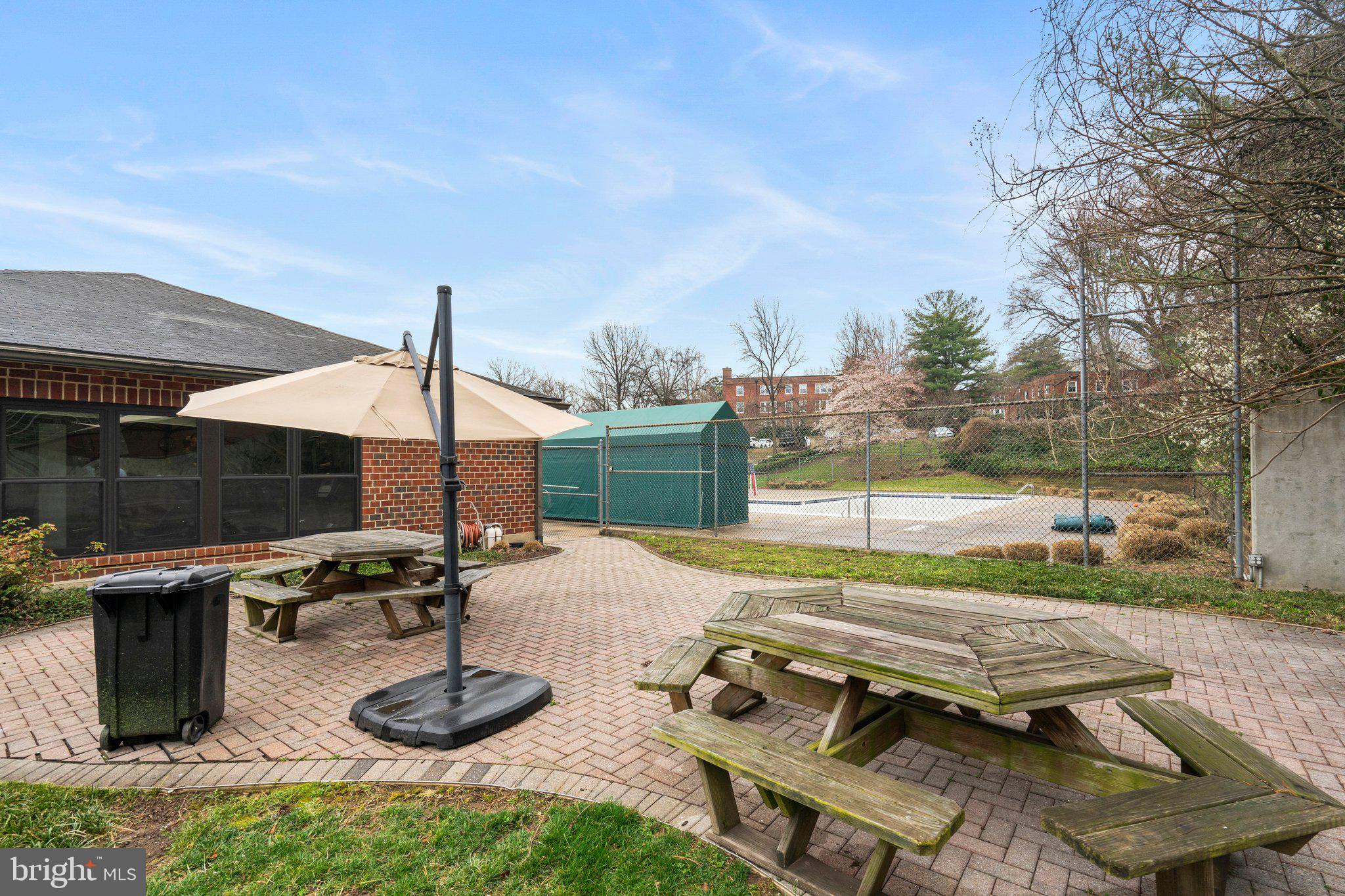 ASTORIA - Residential Lease