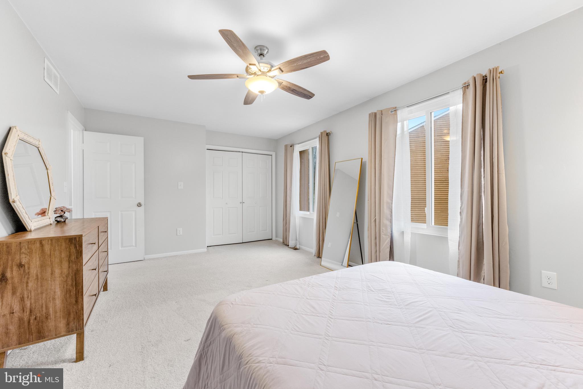 ADMIRALS WALK - Residential