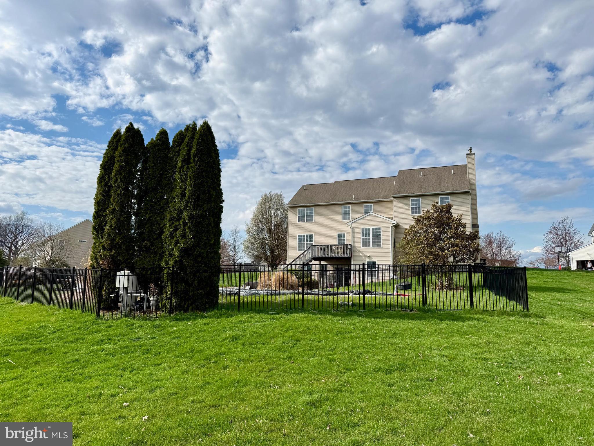 MARTINS FARM - Residential