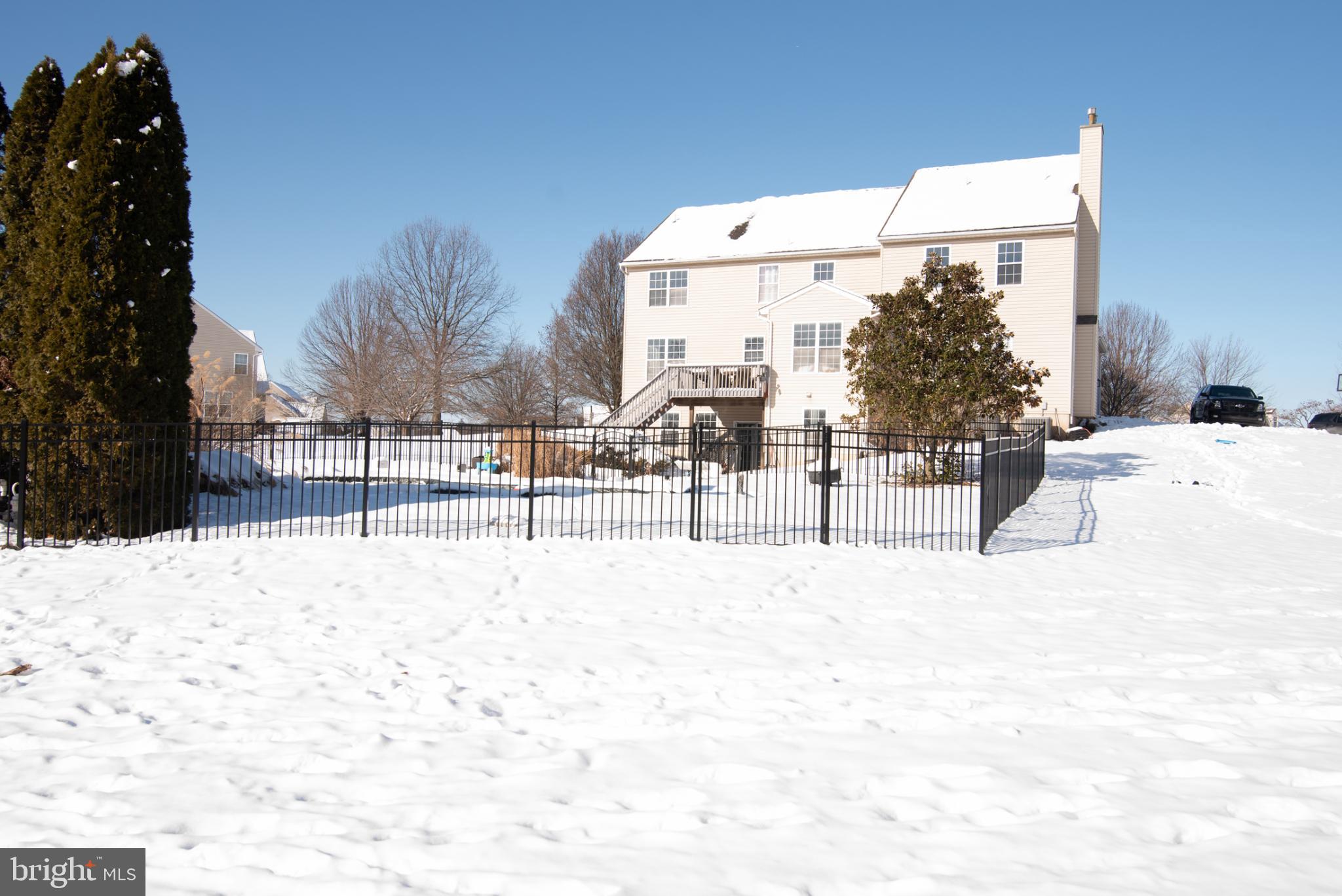 MARTINS FARM - Residential