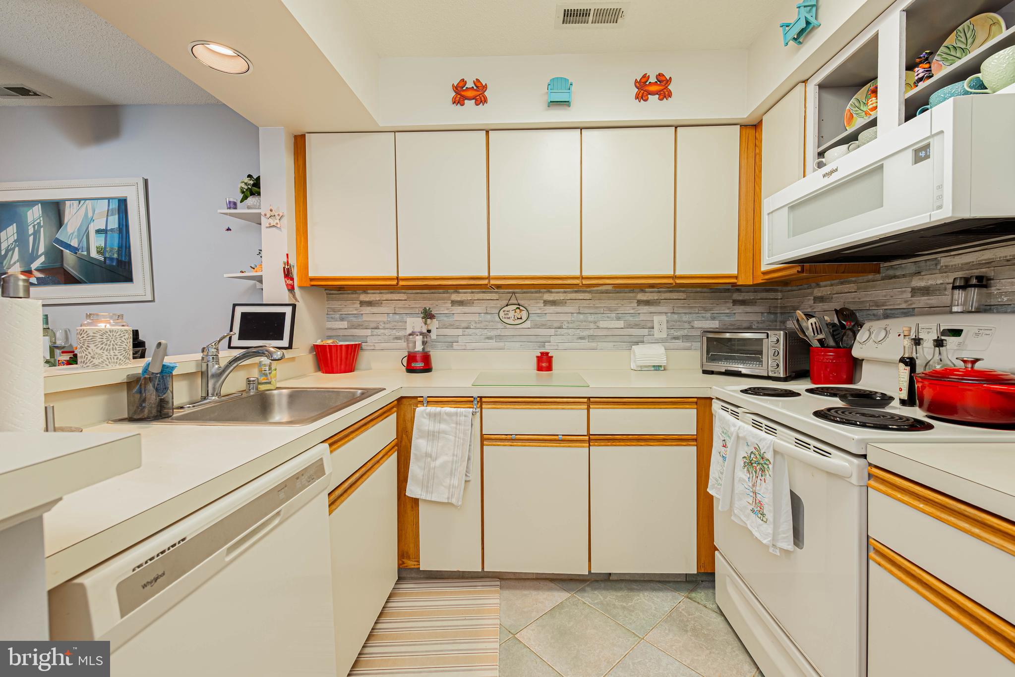 HERON HARBOUR - Residential