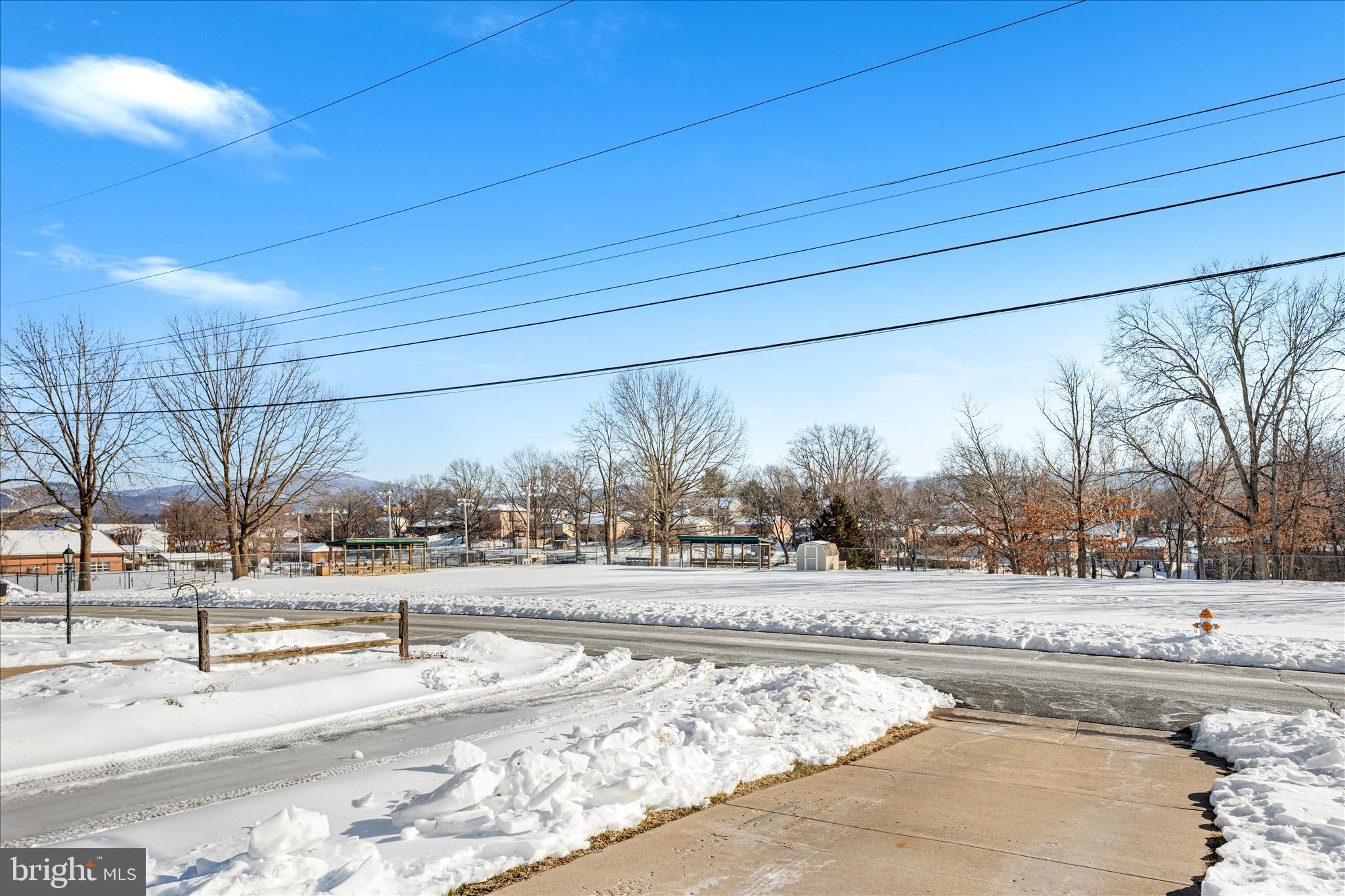 SUBURBAN HEIGHTS - Residential