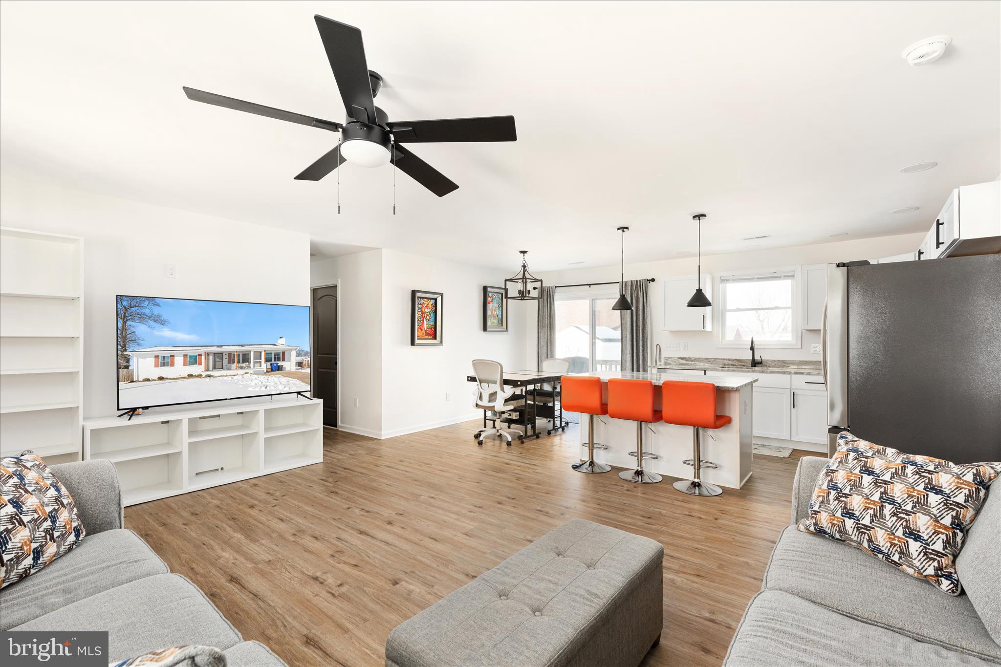 SUBURBAN HEIGHTS - Residential