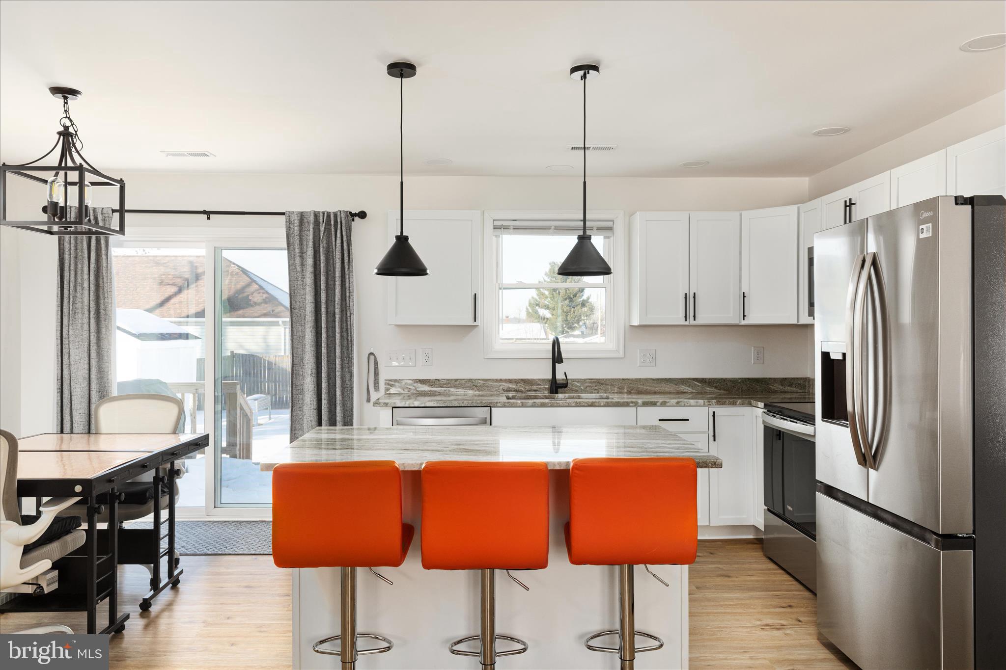 SUBURBAN HEIGHTS - Residential