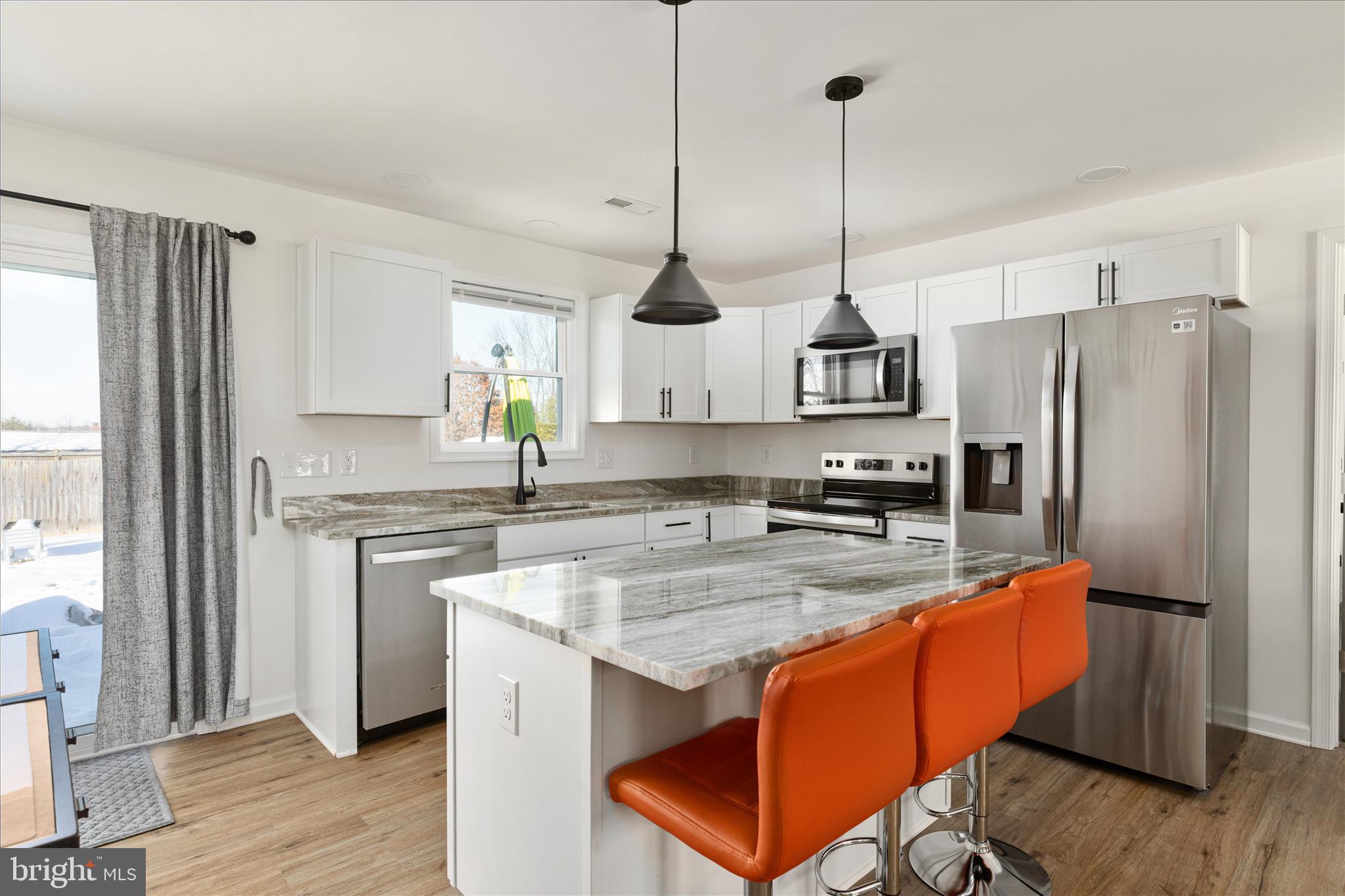 SUBURBAN HEIGHTS - Residential