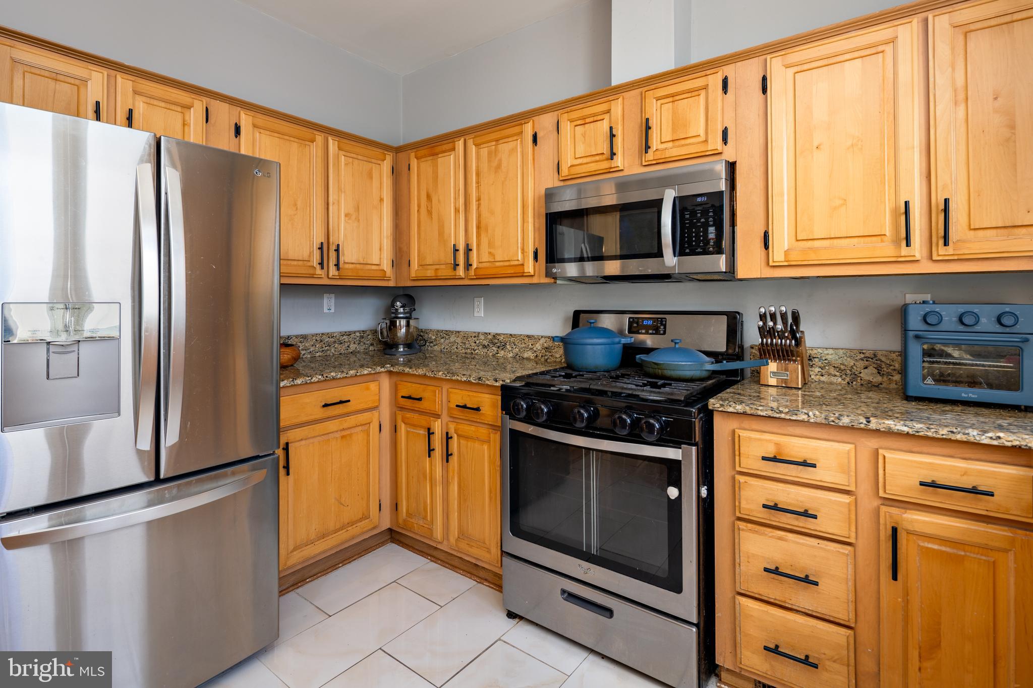 NEW COLONY VILLAGE - Residential