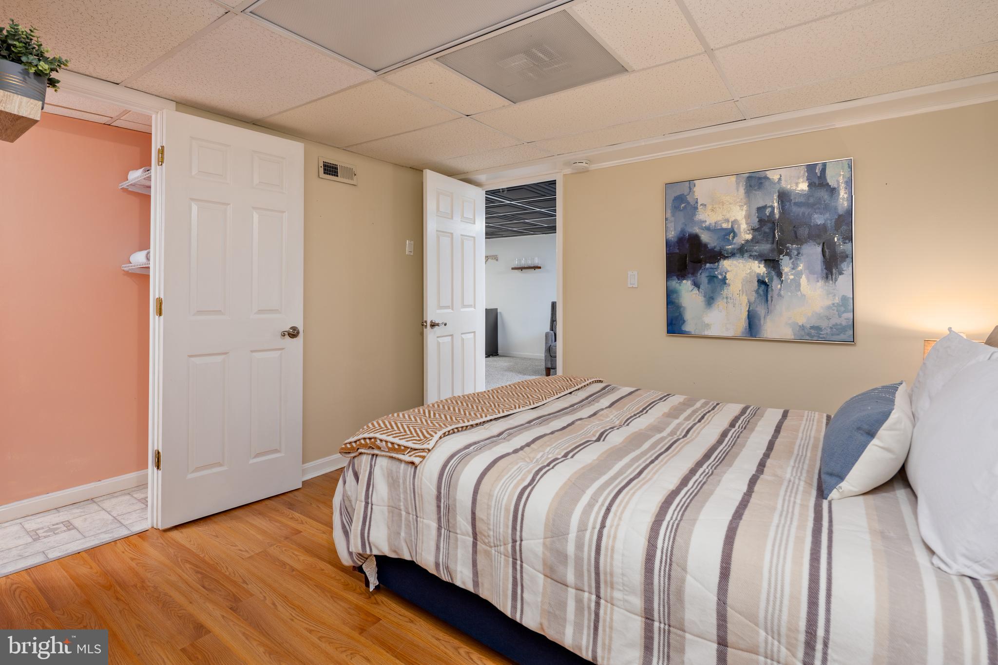 NEW COLONY VILLAGE - Residential