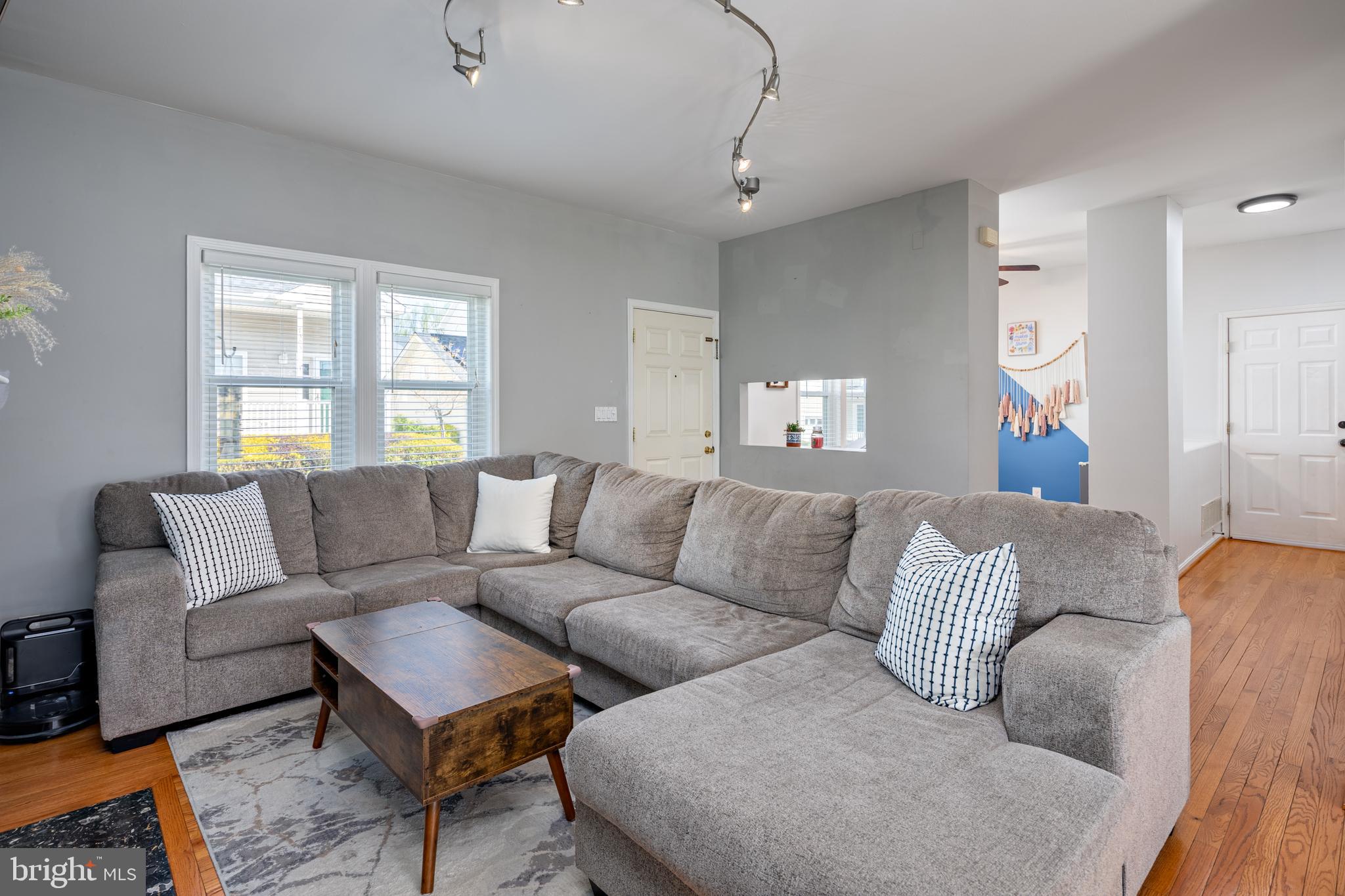 NEW COLONY VILLAGE - Residential