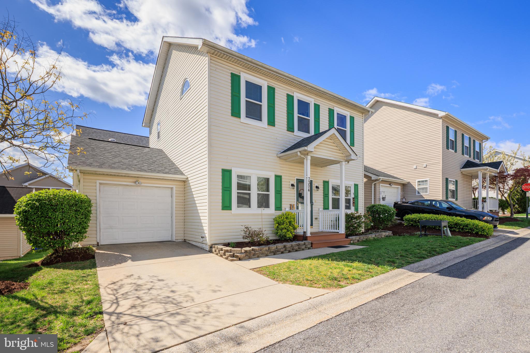 NEW COLONY VILLAGE - Residential