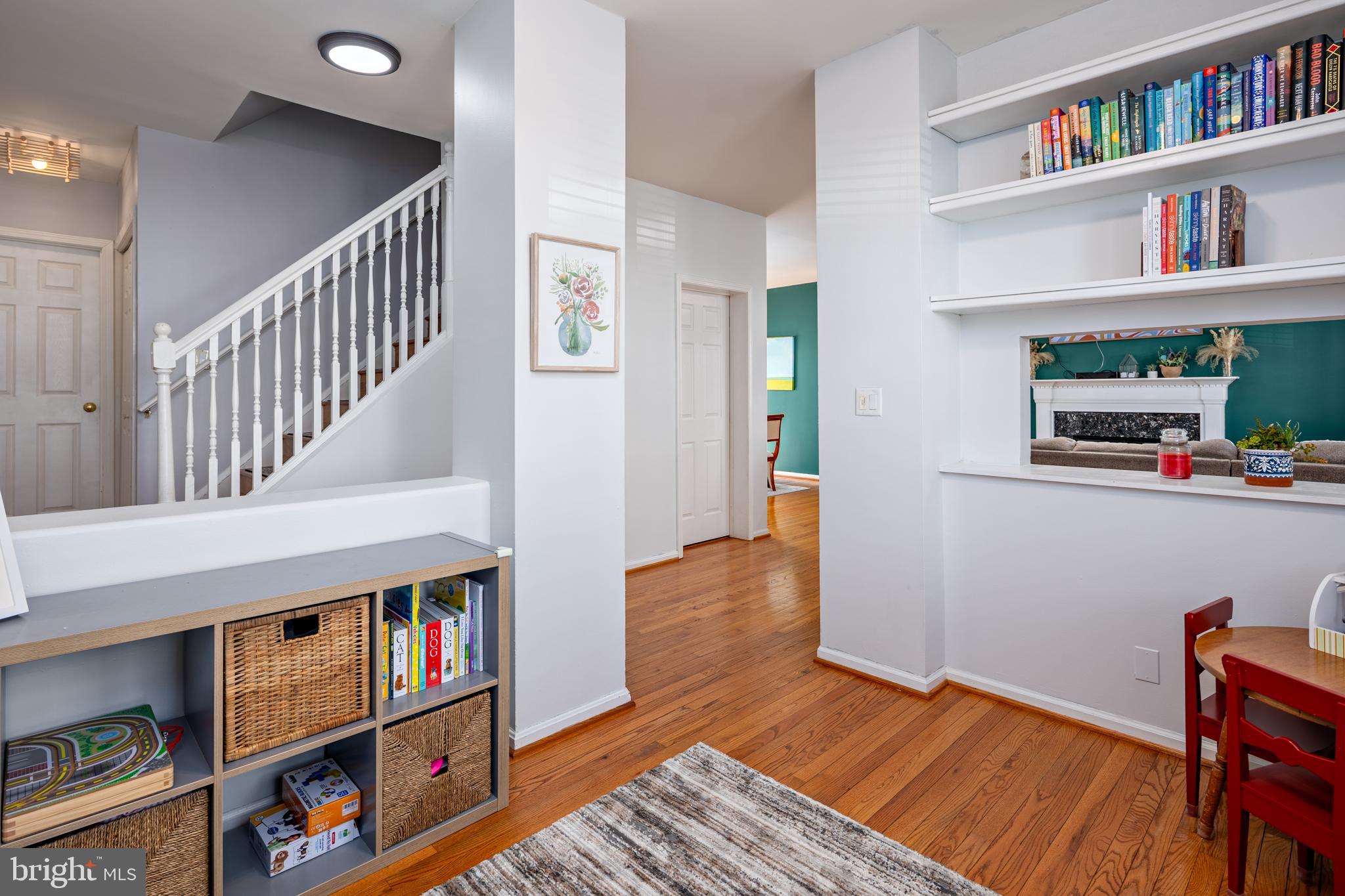 NEW COLONY VILLAGE - Residential