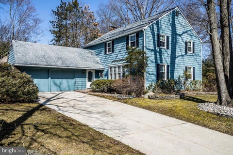 Homes For Rent - 20 Oakley Court<br/> CHERRY HILL, NJ 08003