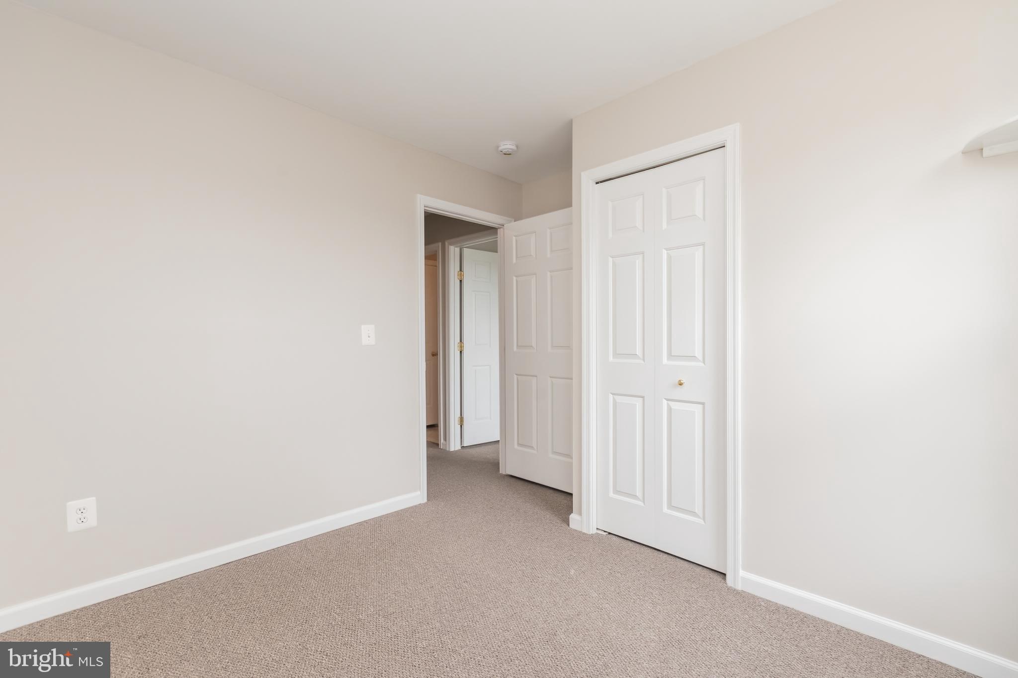 LAKELAND PLACE - Residential