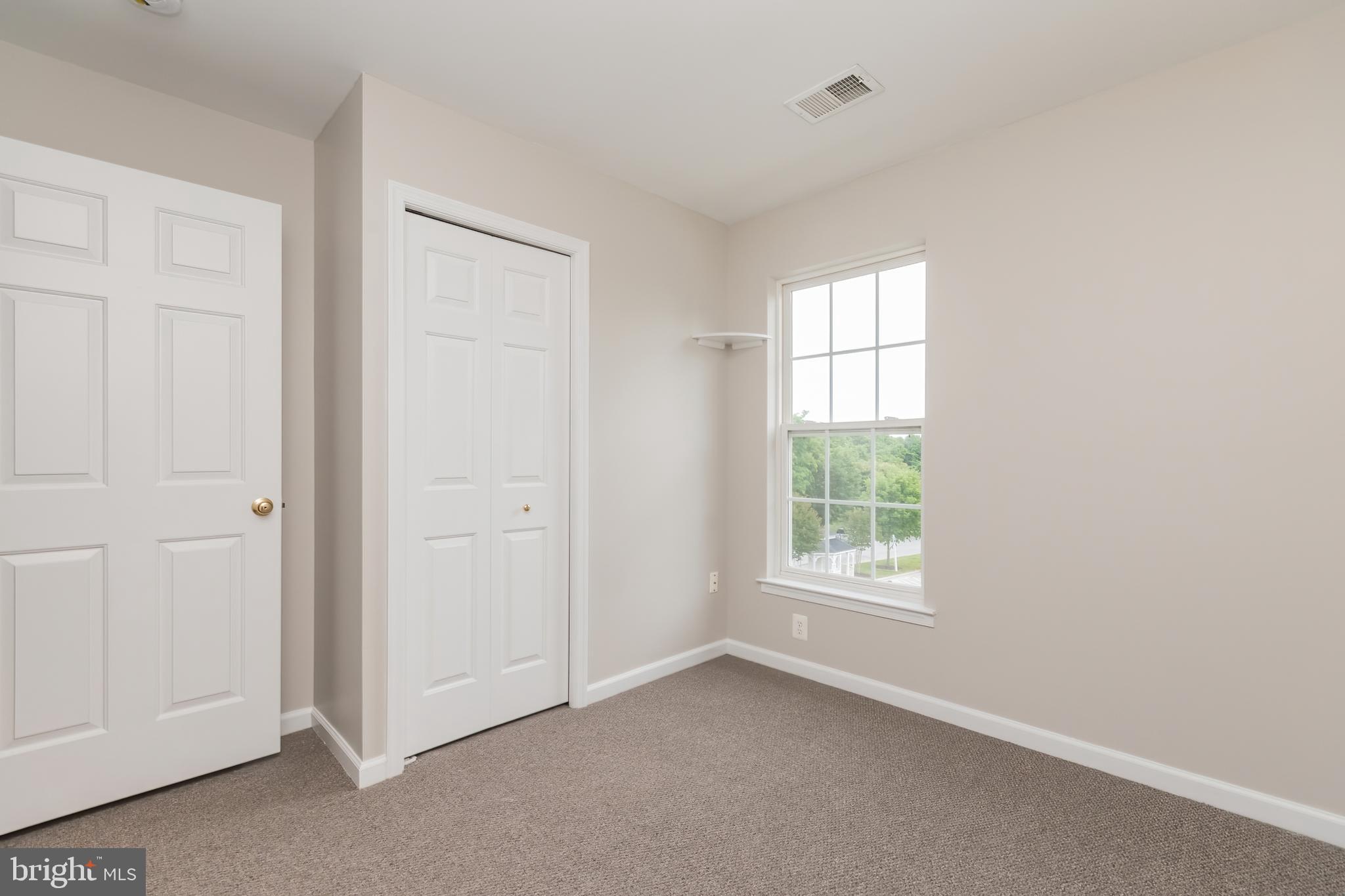 LAKELAND PLACE - Residential