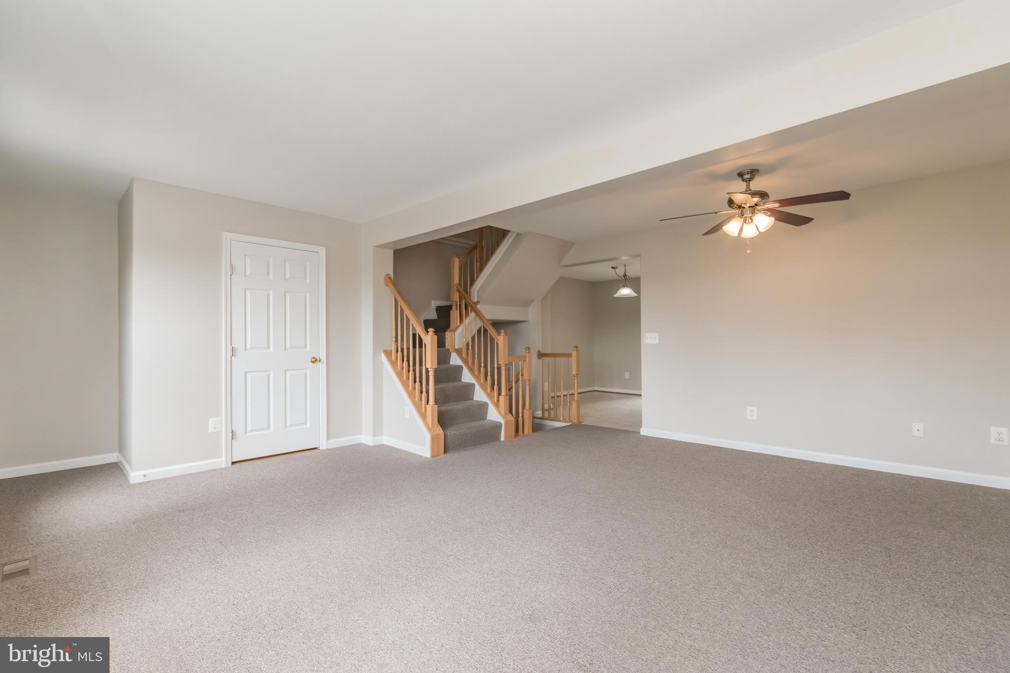 LAKELAND PLACE - Residential