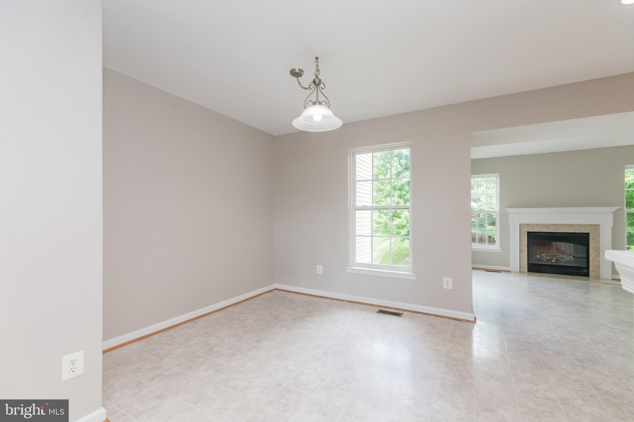 LAKELAND PLACE - Residential