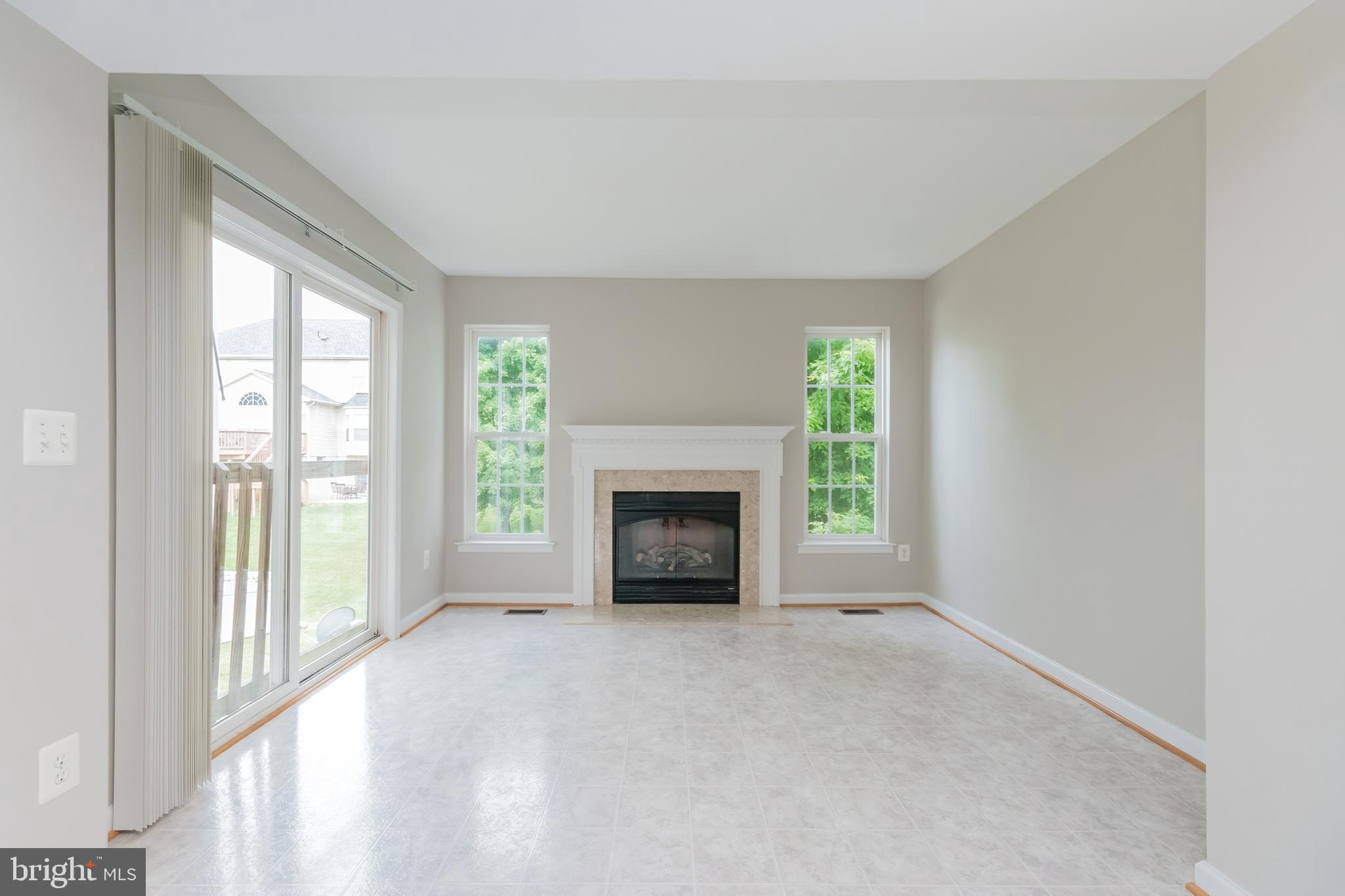 LAKELAND PLACE - Residential