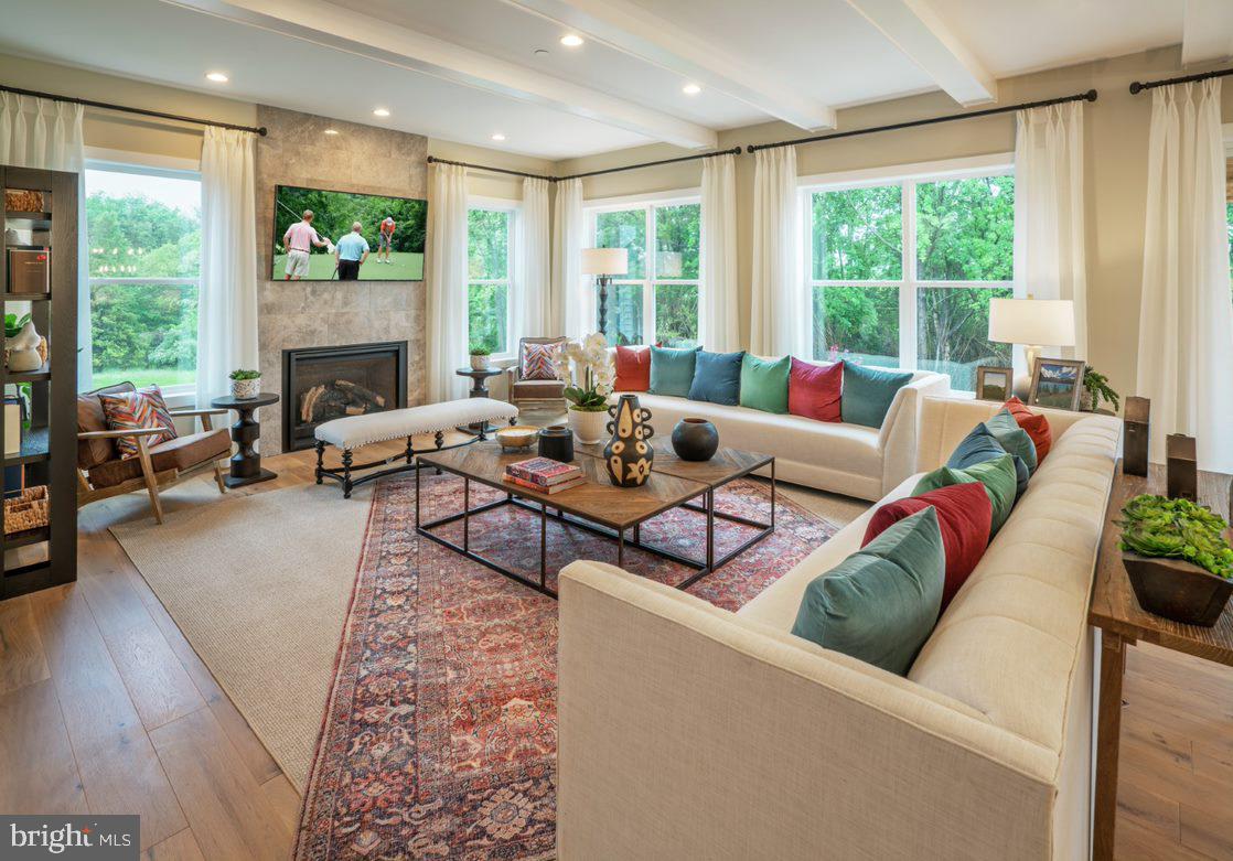 RESERVE AT CENTER SQUARE - Residential