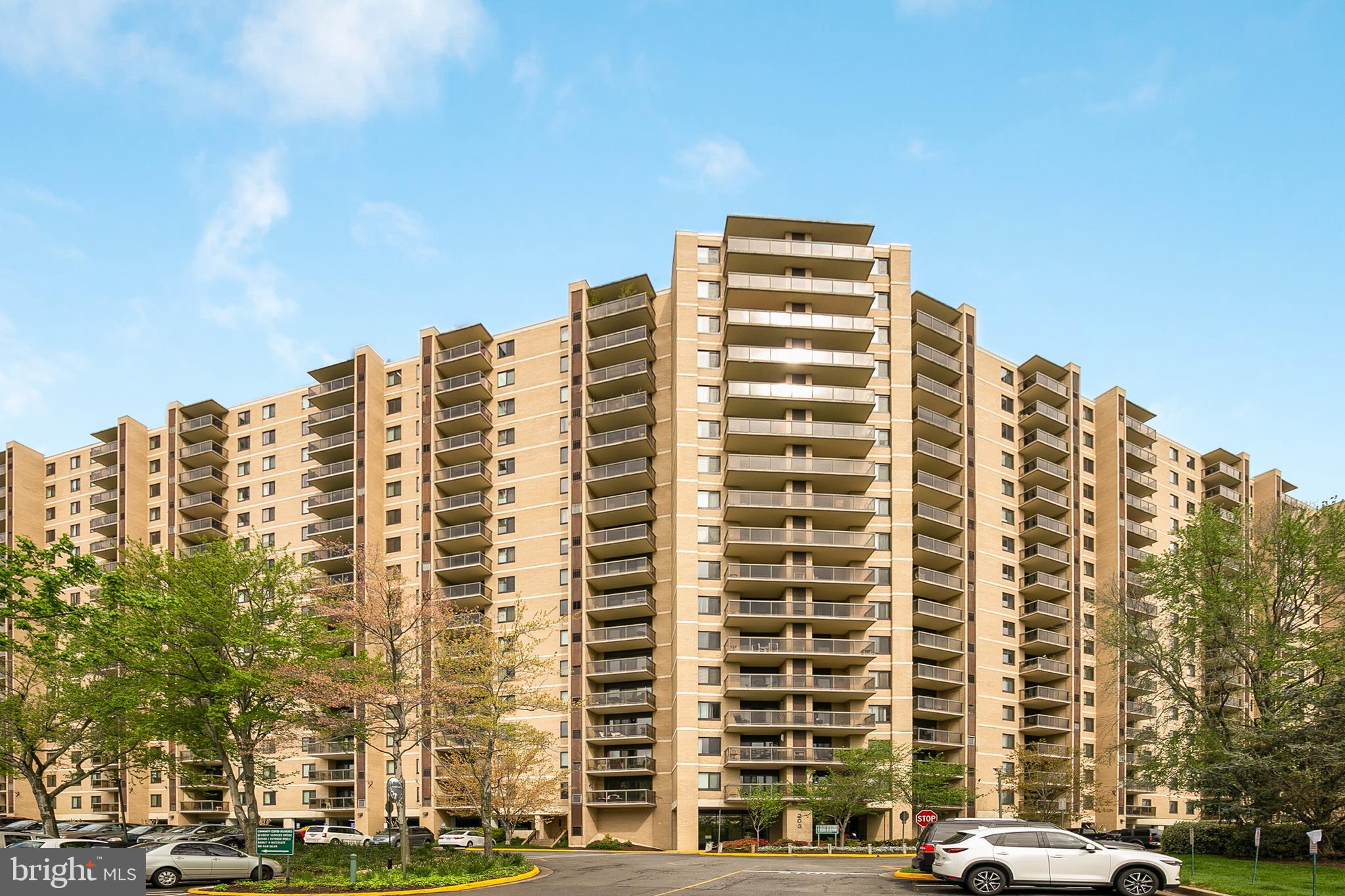 WATERGATE AT LANDMARK - Residential