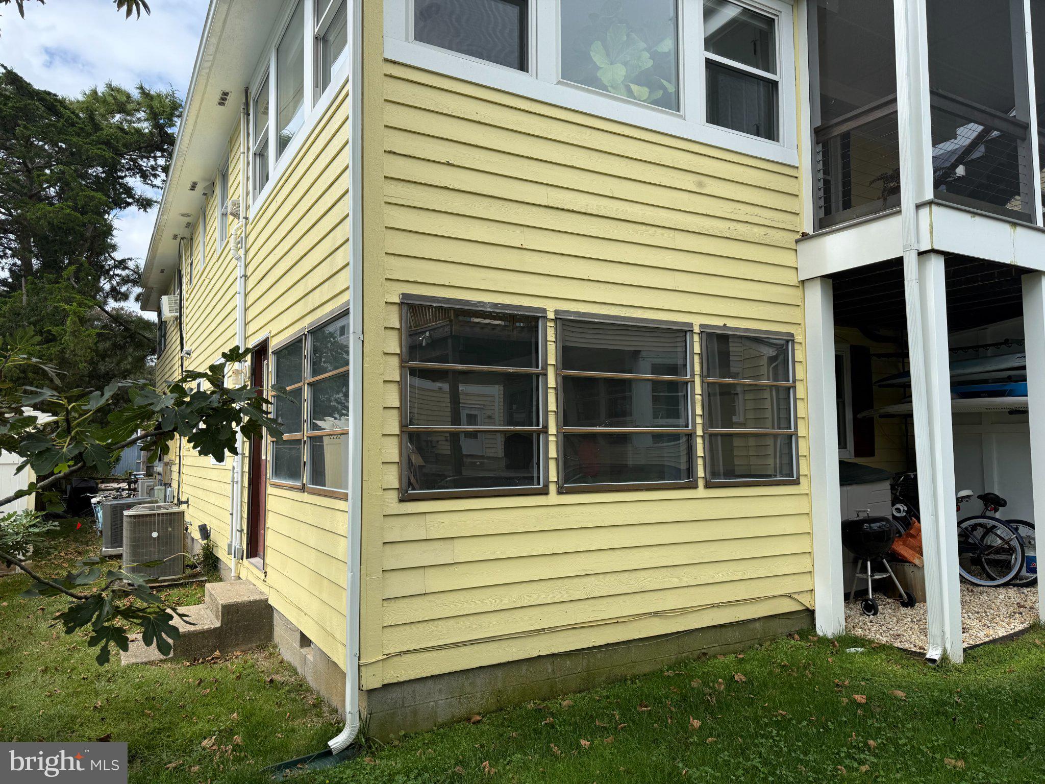 18 WEST STREET A A
