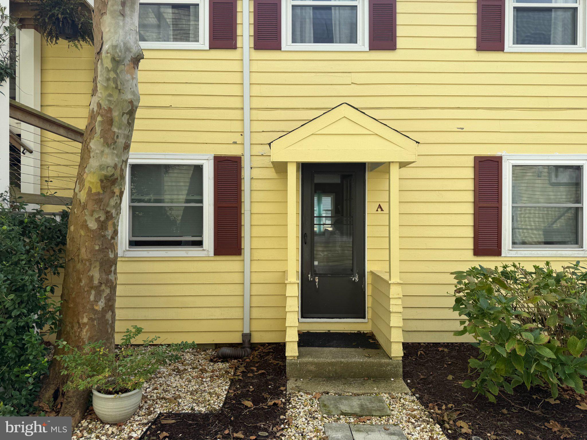 18 WEST STREET A A