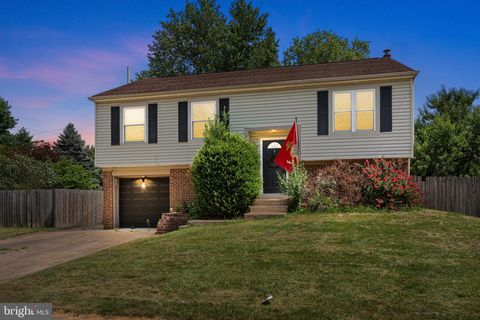 525 NEL DRIVE FAIRLESS HILLS PA 19030