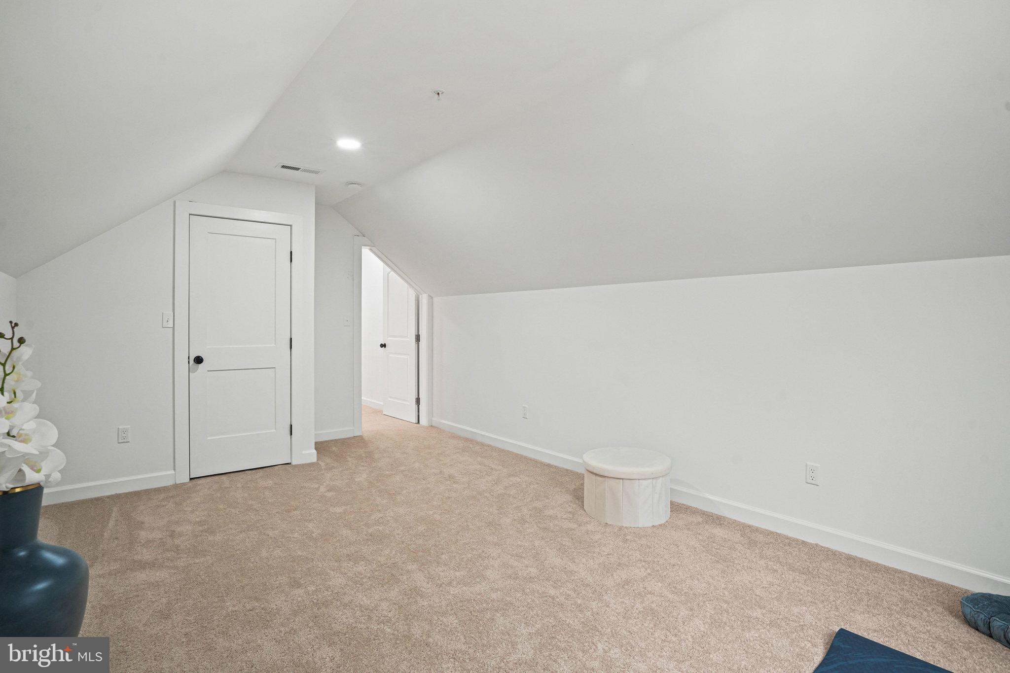 BRADBURY - Residential