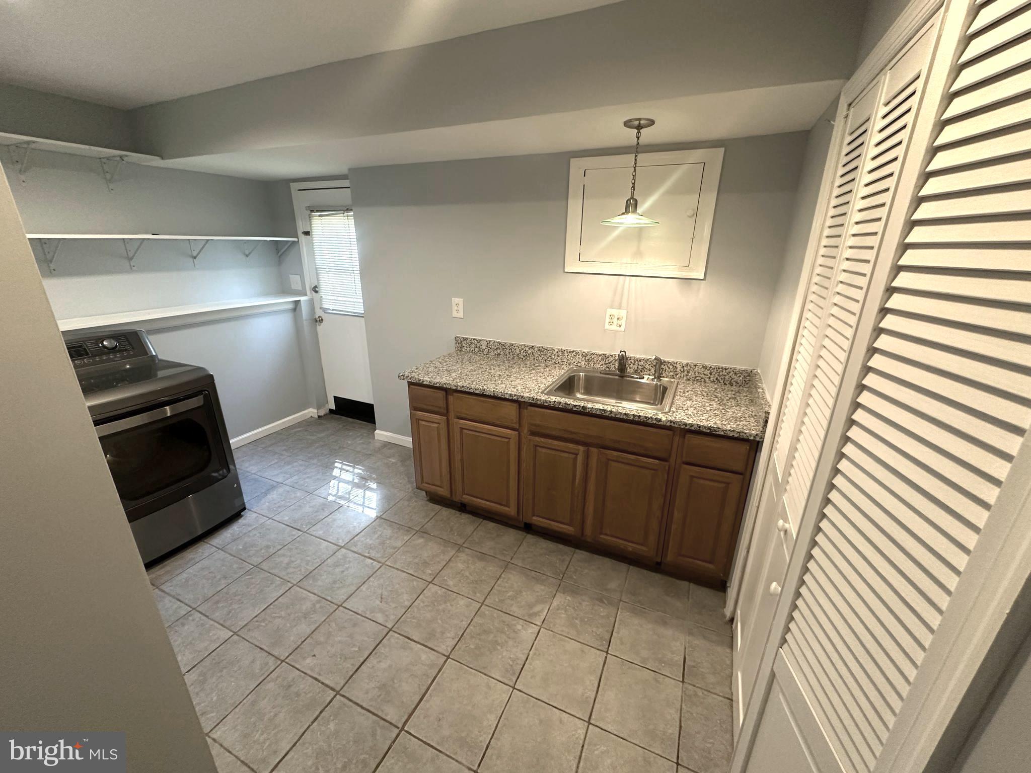 FOREST MILL - Residential Lease