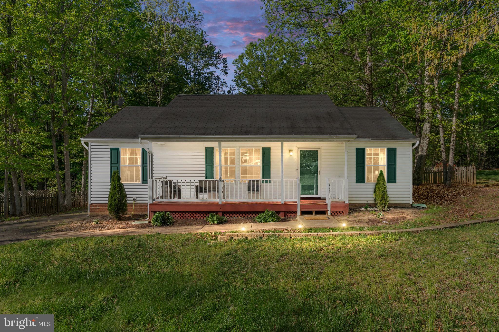 LAKE WILDERNESS - Residential