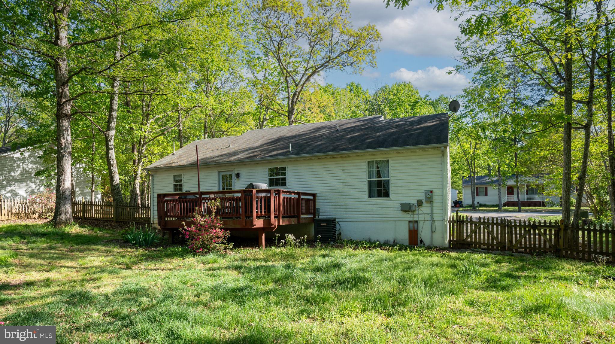 LAKE WILDERNESS - Residential