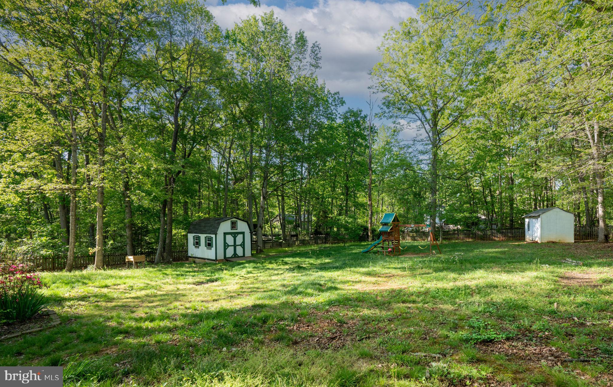 LAKE WILDERNESS - Residential