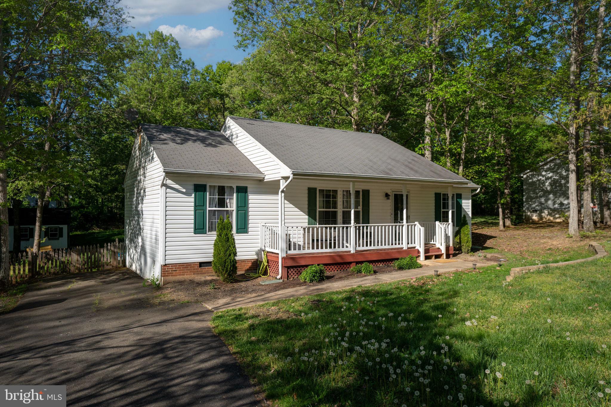 LAKE WILDERNESS - Residential