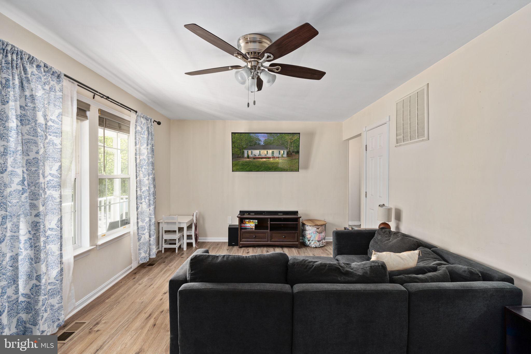 LAKE WILDERNESS - Residential