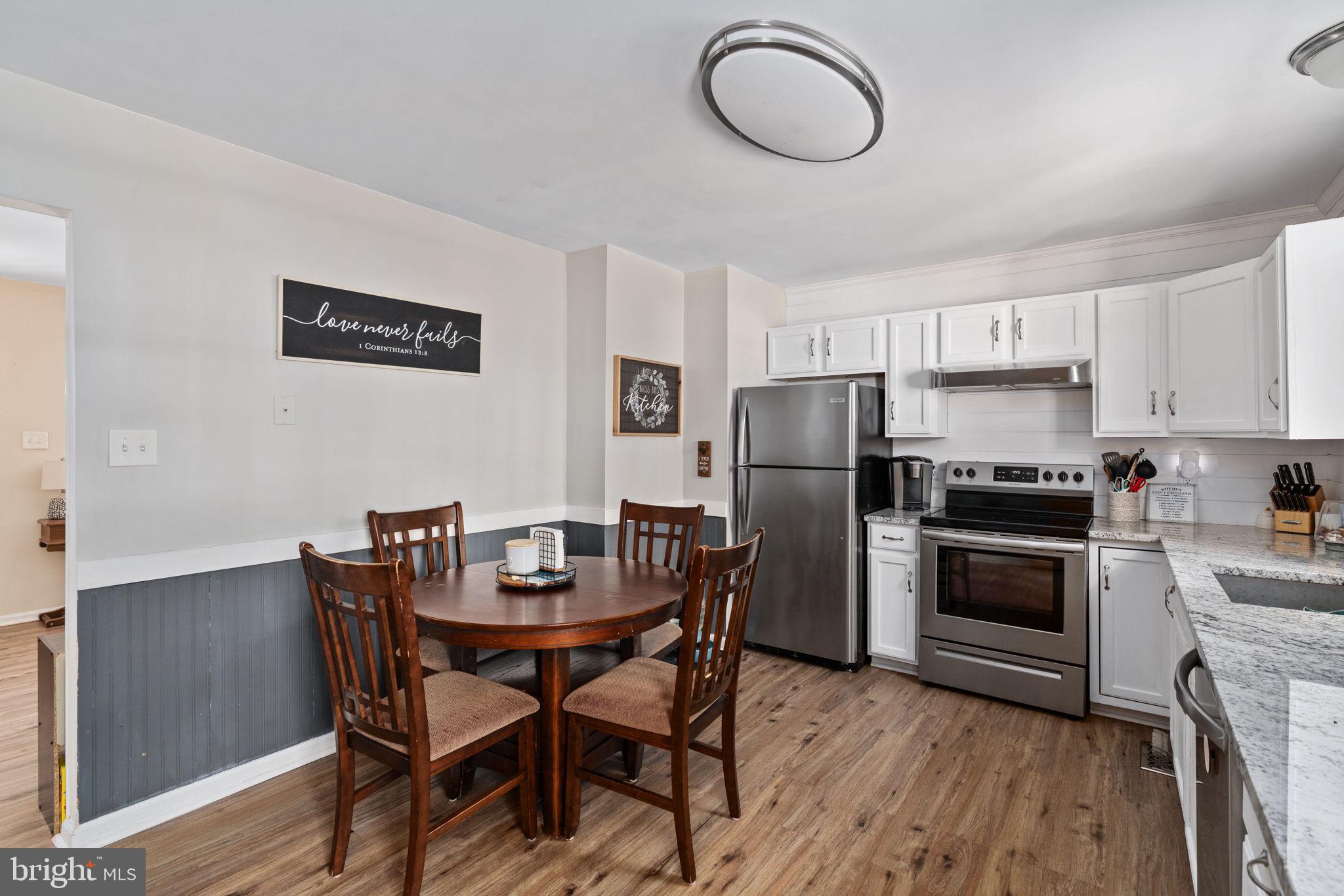 LAKE WILDERNESS - Residential