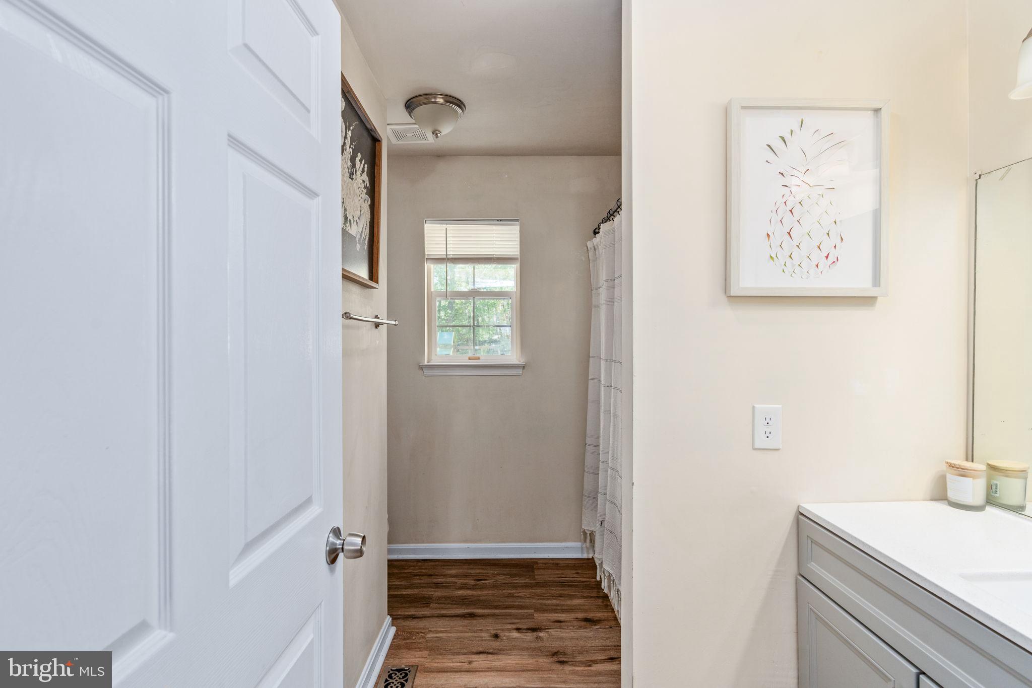 LAKE WILDERNESS - Residential