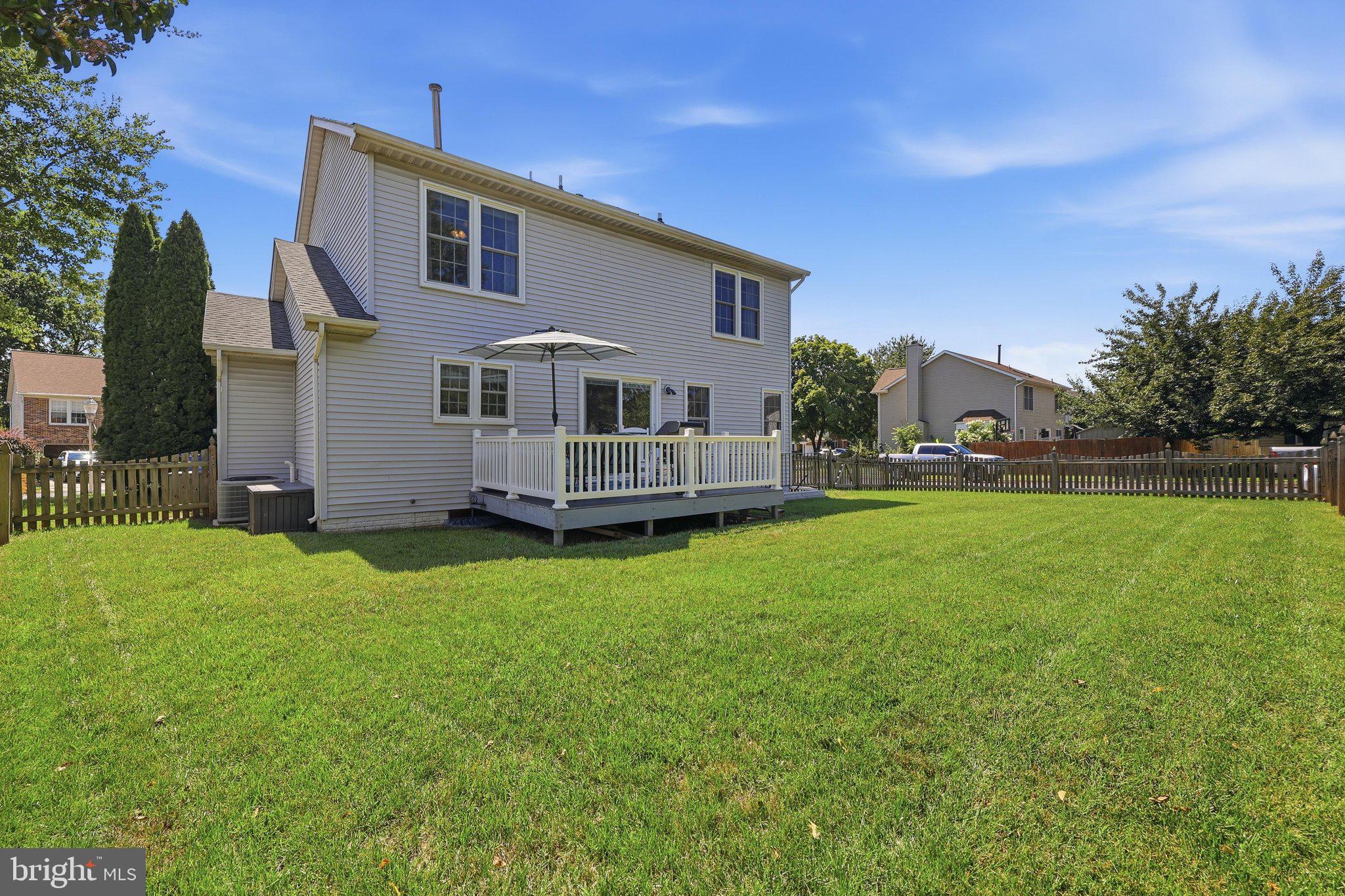 1019 CHINABERRY DRIVE
