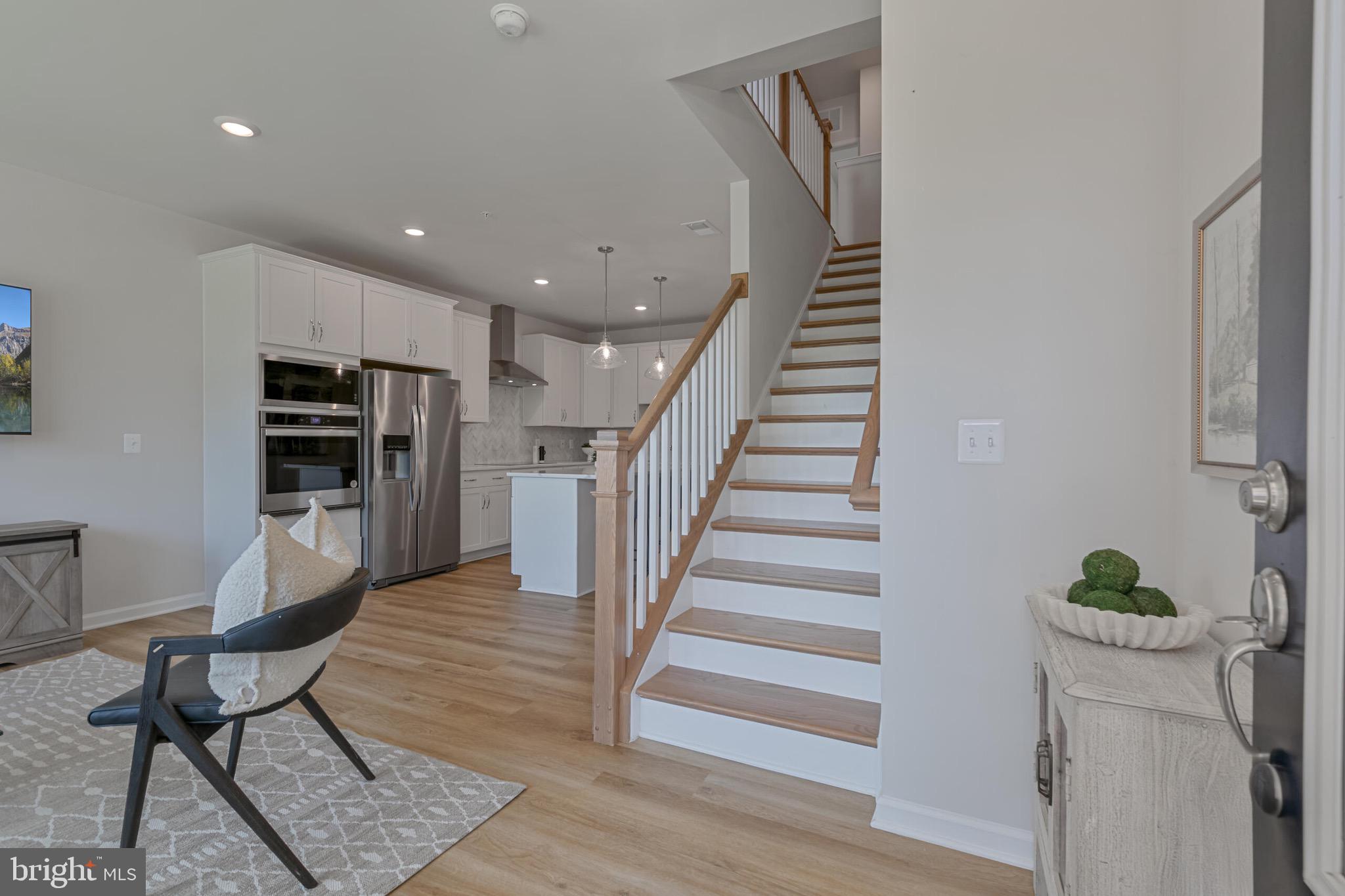 1008 GALENA TERRACE NE