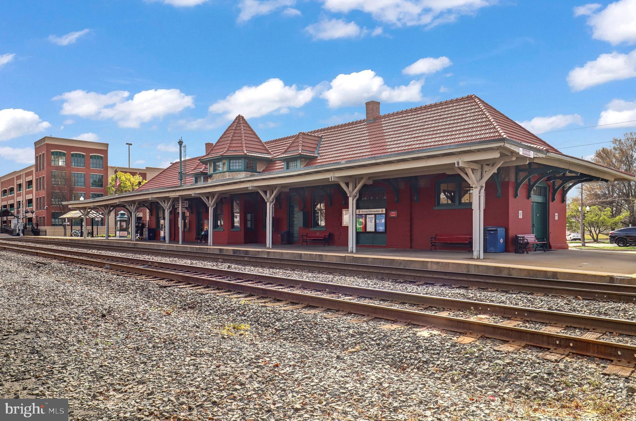 CAYDEN RIDGE - Residential