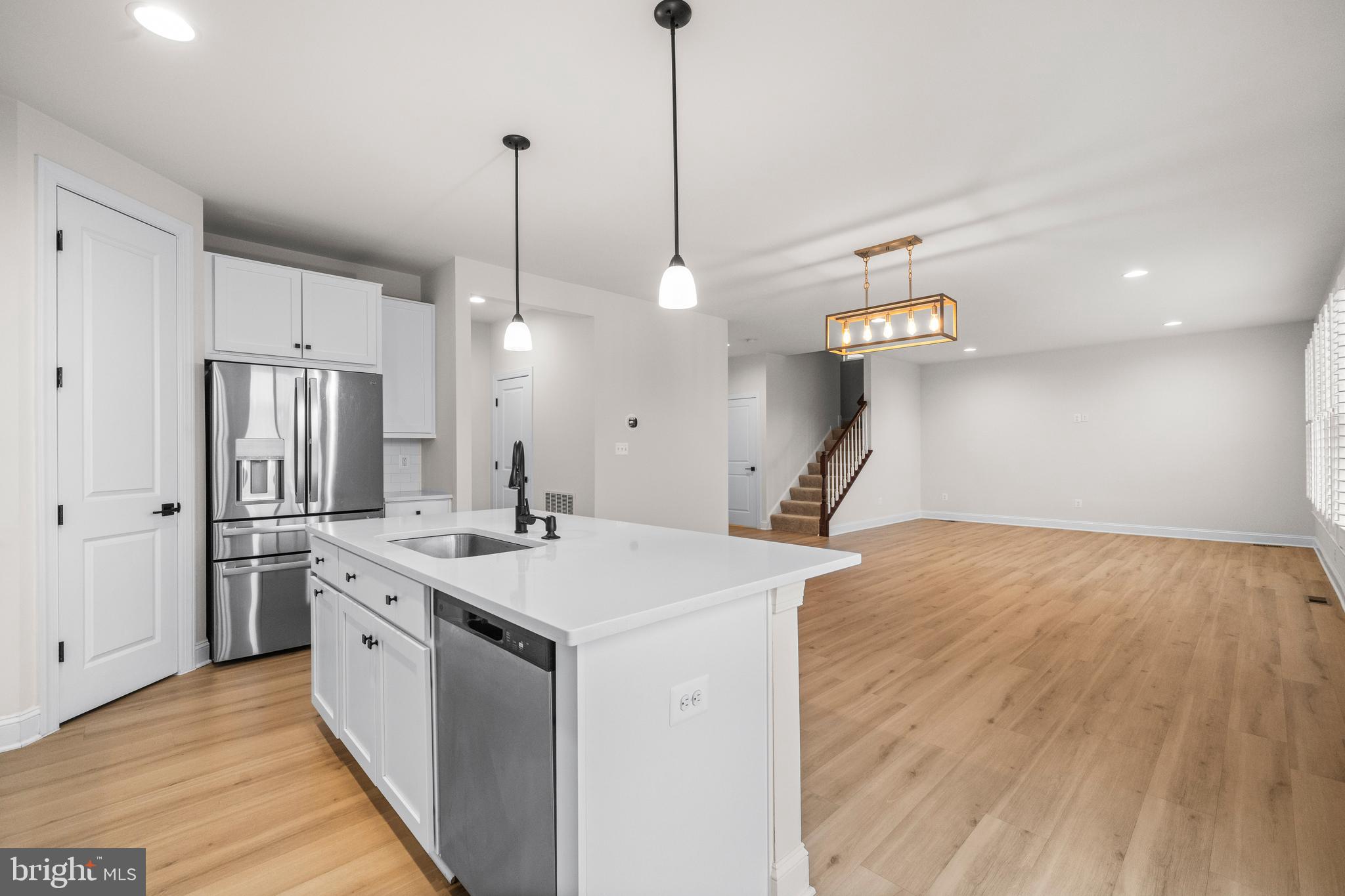 CAYDEN RIDGE - Residential