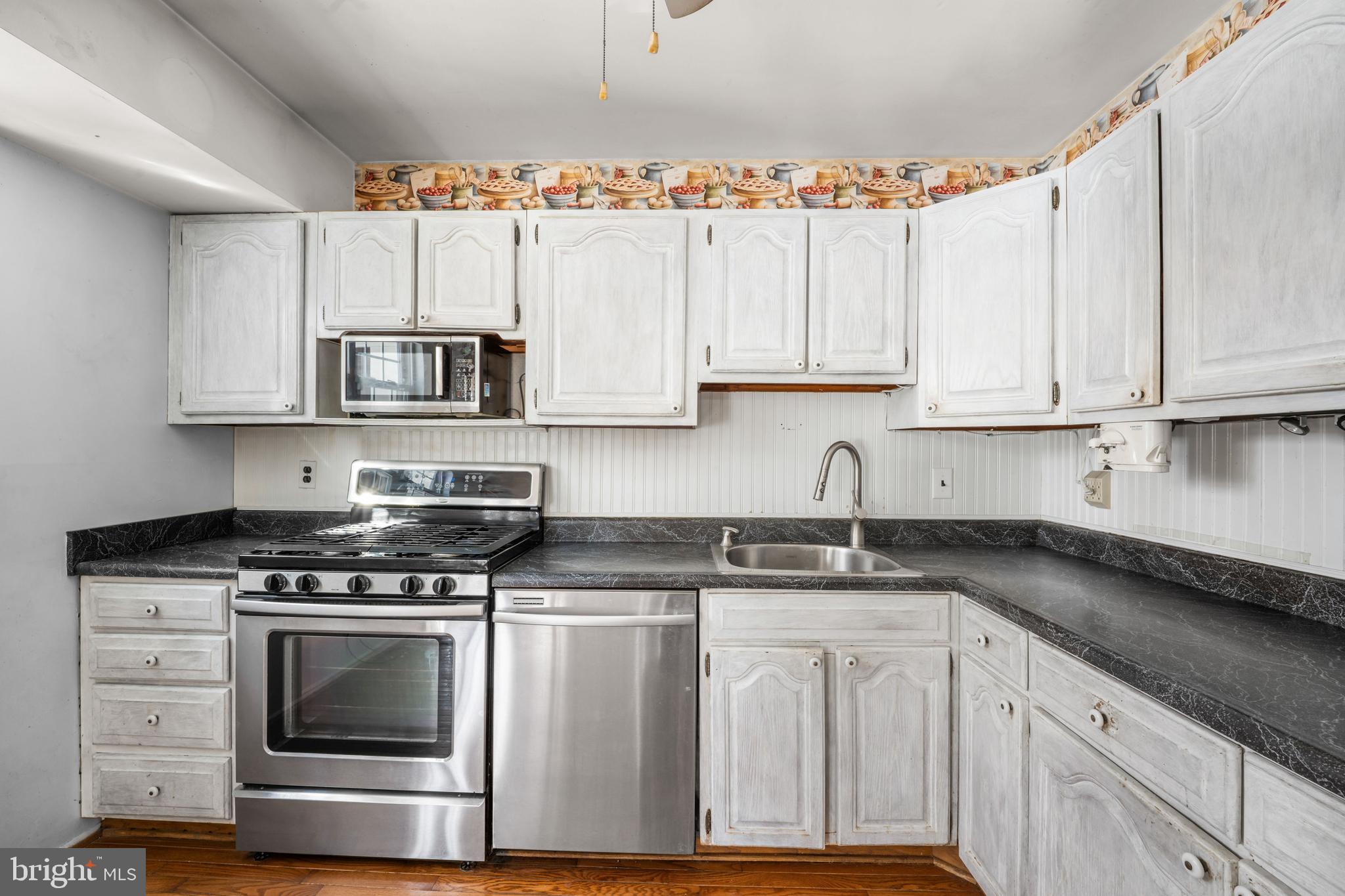 VILLAGE OF OLDE MILL - Residential