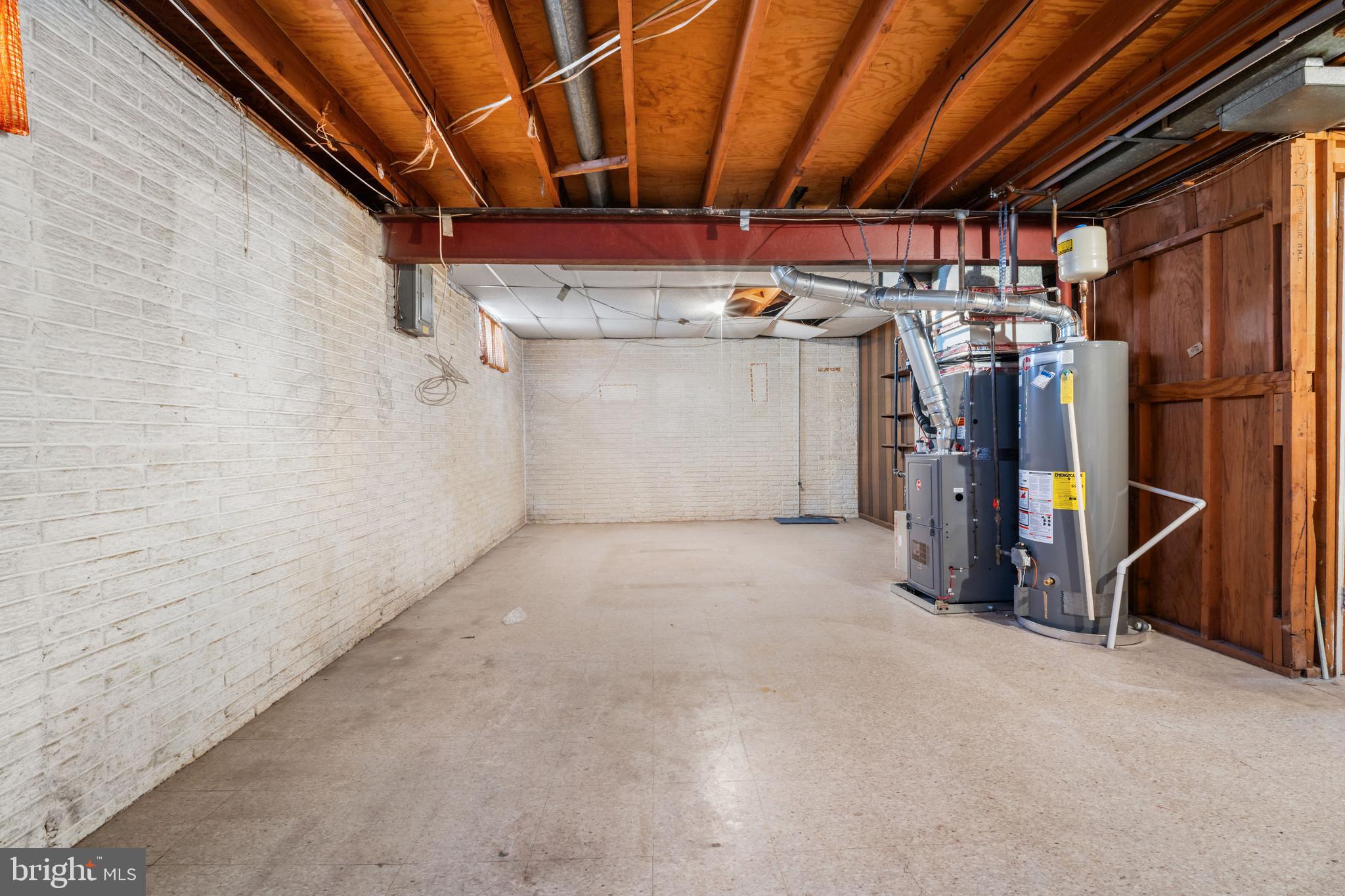 VILLAGE OF OLDE MILL - Residential