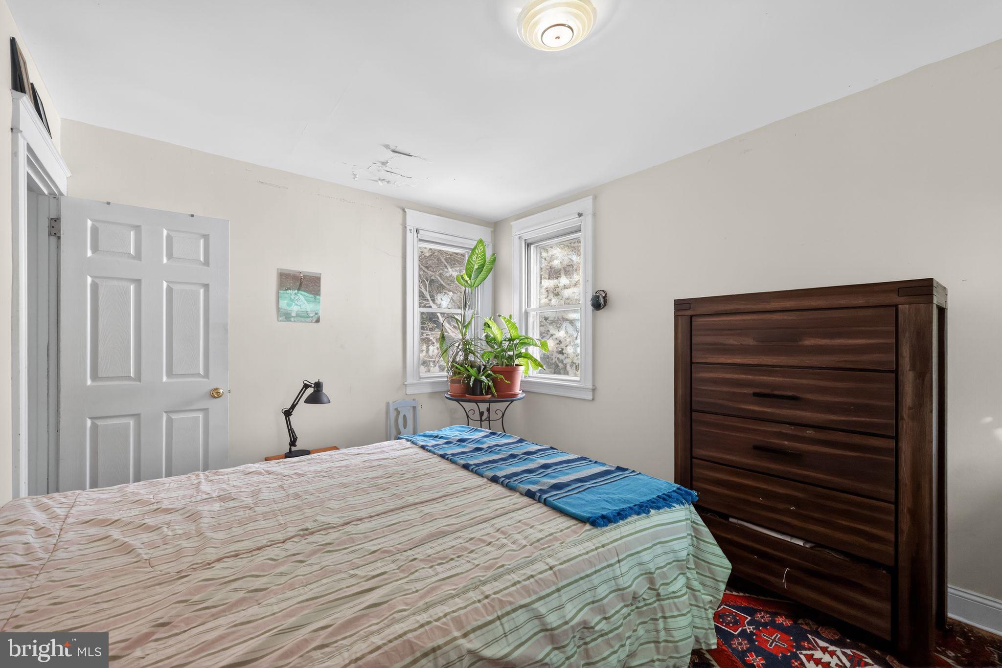 WYNNEWOOD PARK - Residential