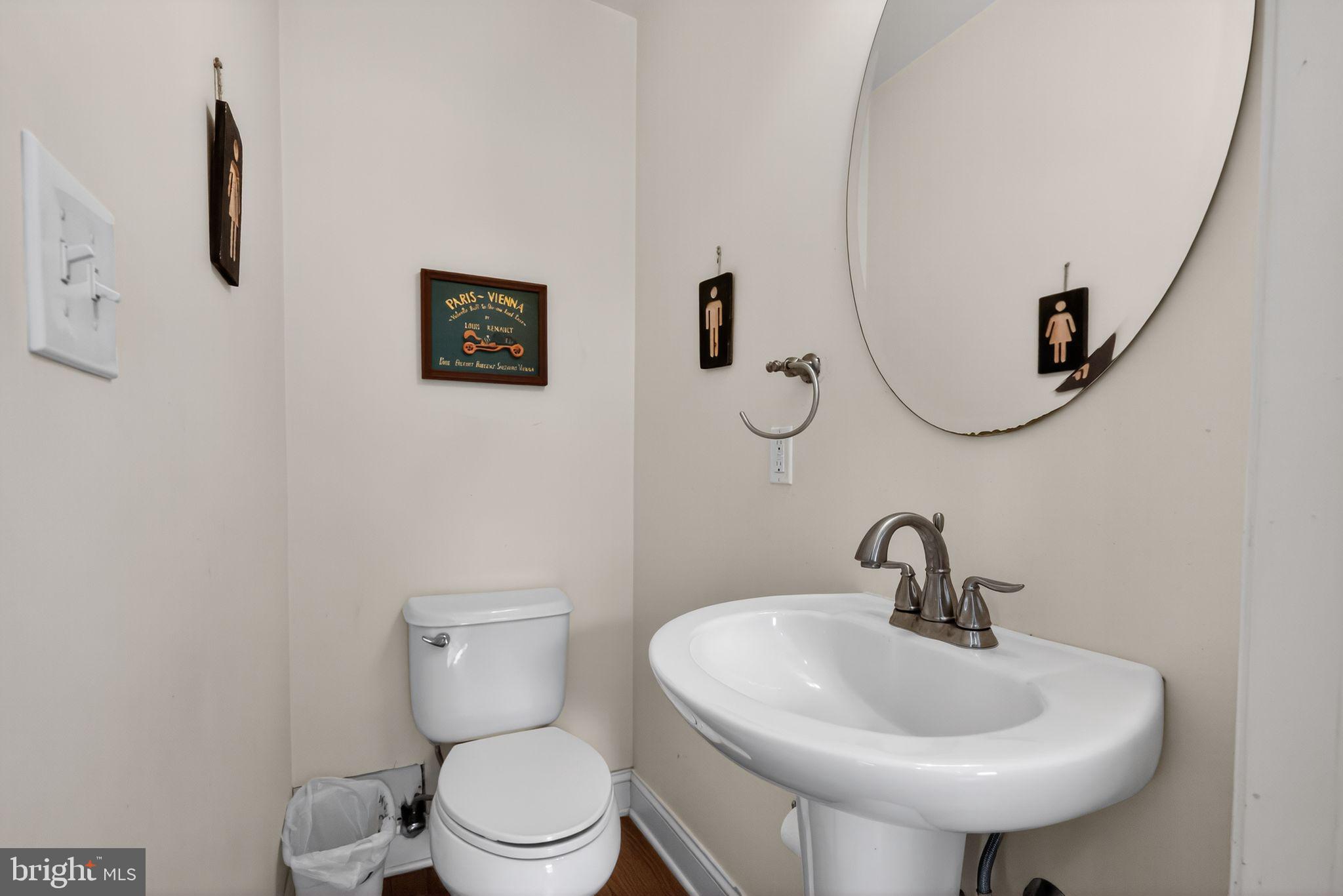 WYNNEWOOD PARK - Residential