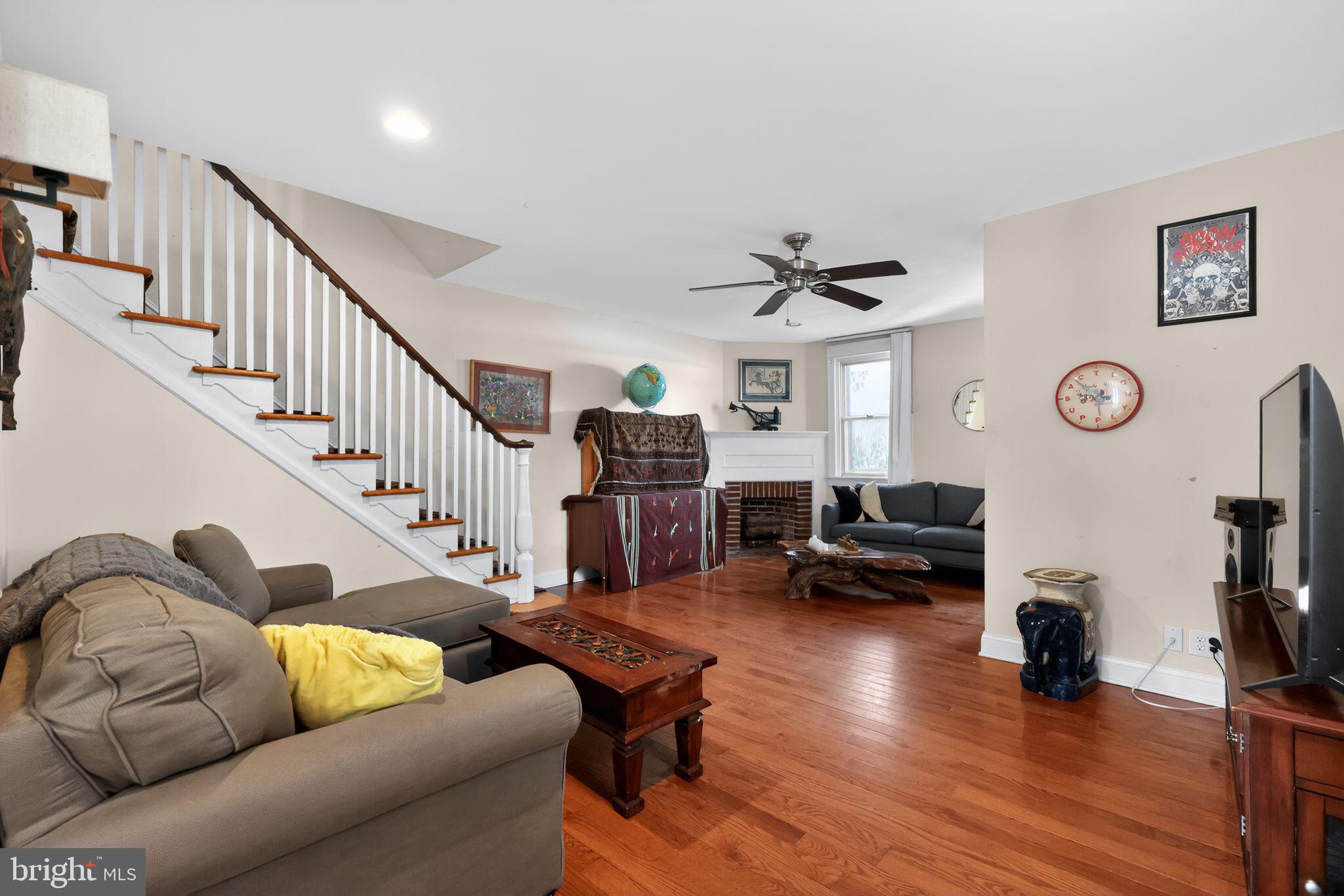 WYNNEWOOD PARK - Residential