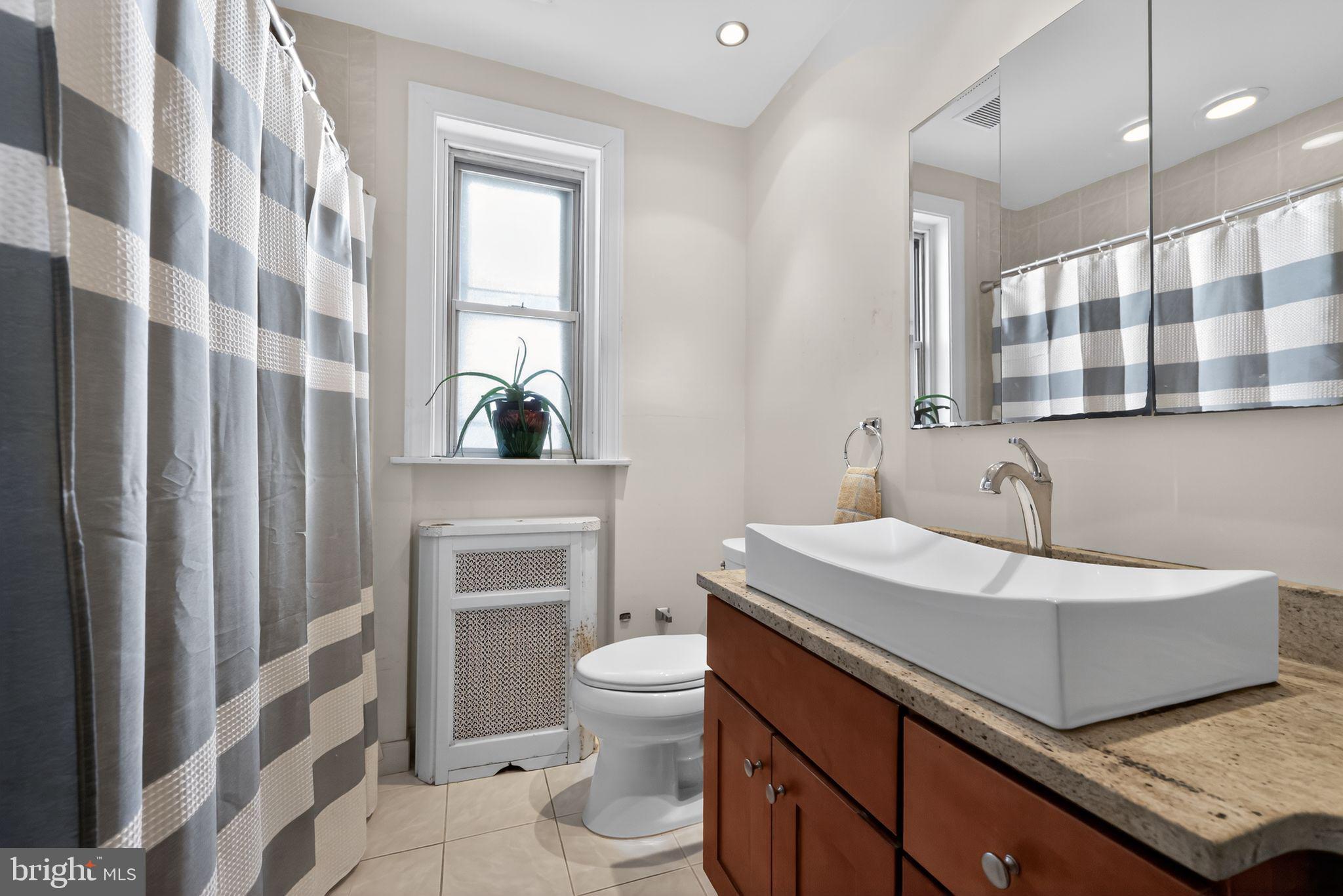 WYNNEWOOD PARK - Residential