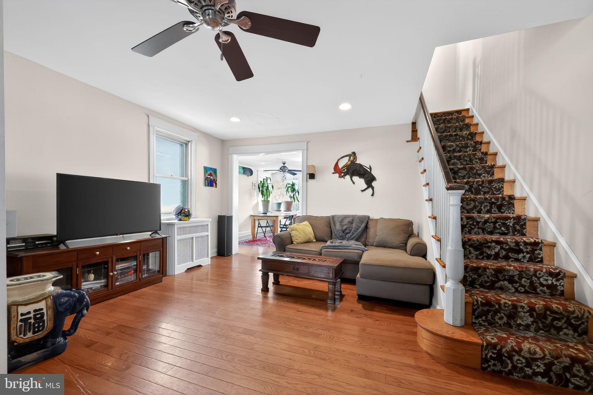 WYNNEWOOD PARK - Residential