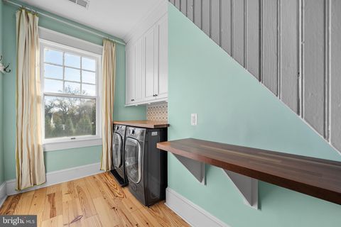 Tiny photo for 505 Washington Avenue, LA PLATA, MD 20646 (MLS # MDCH2049062)