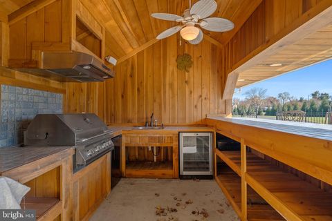 Tiny photo for 505 Washington Avenue, LA PLATA, MD 20646 (MLS # MDCH2049062)