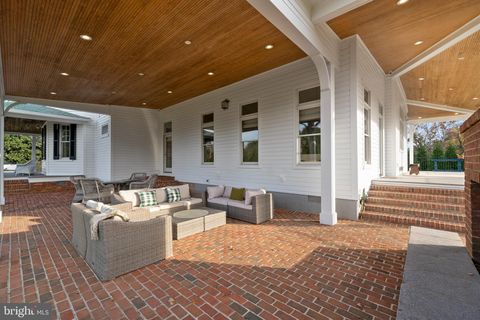 Tiny photo for 505 Washington Avenue, LA PLATA, MD 20646 (MLS # MDCH2049062)